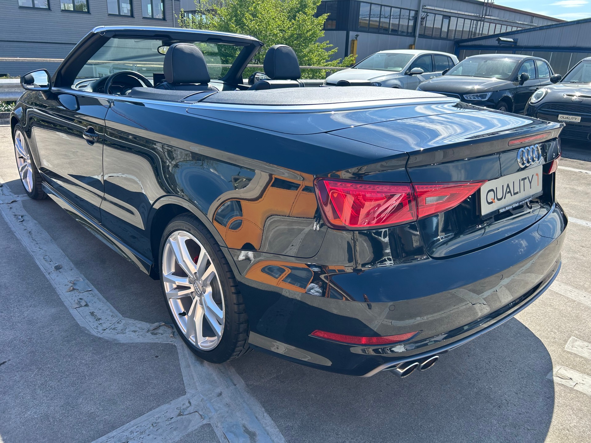 AUDI A3 Cabriolet 1.4 TFSI Ambition-image-2