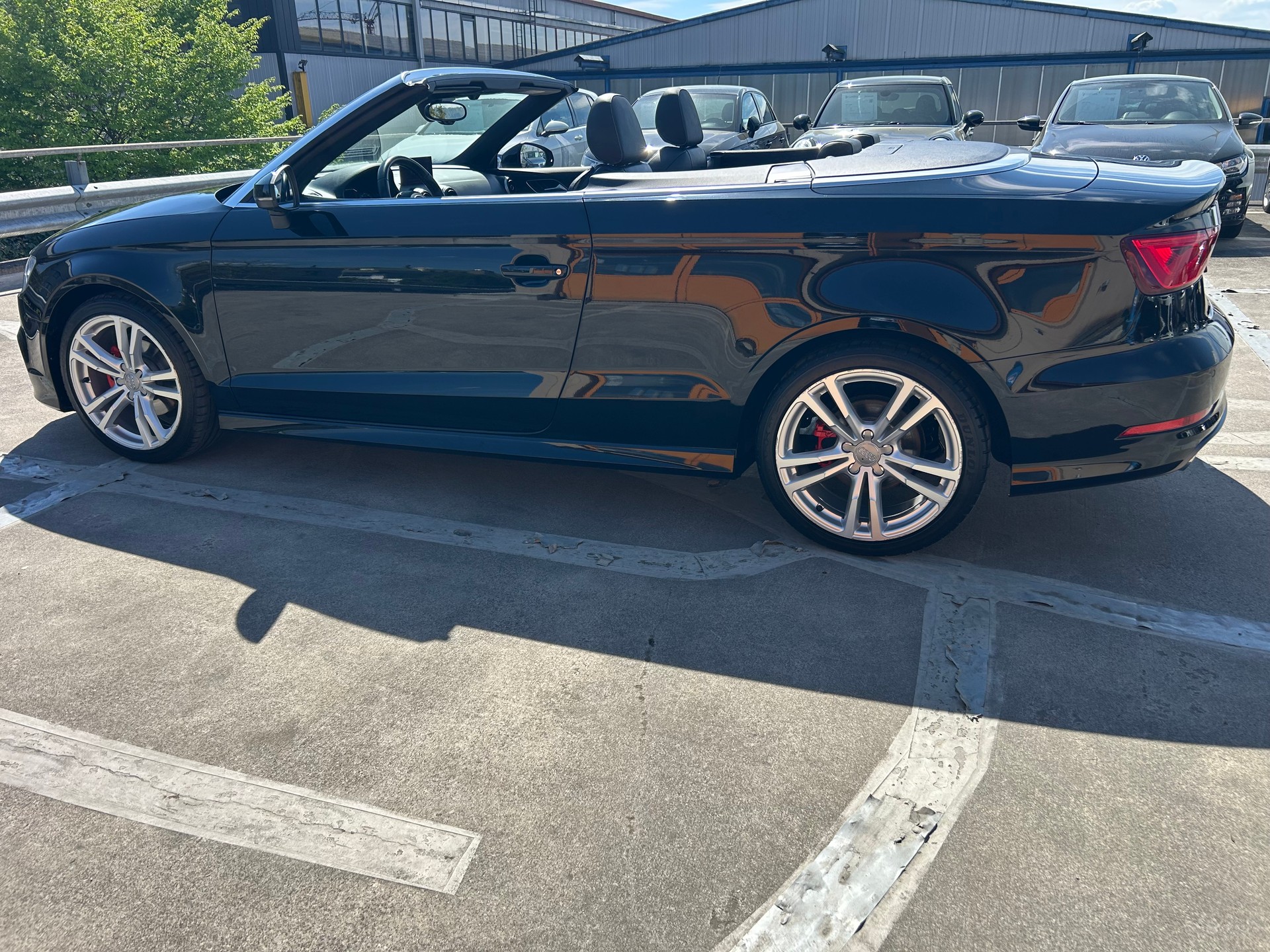 AUDI A3 Cabriolet 1.4 TFSI Ambition-image-1