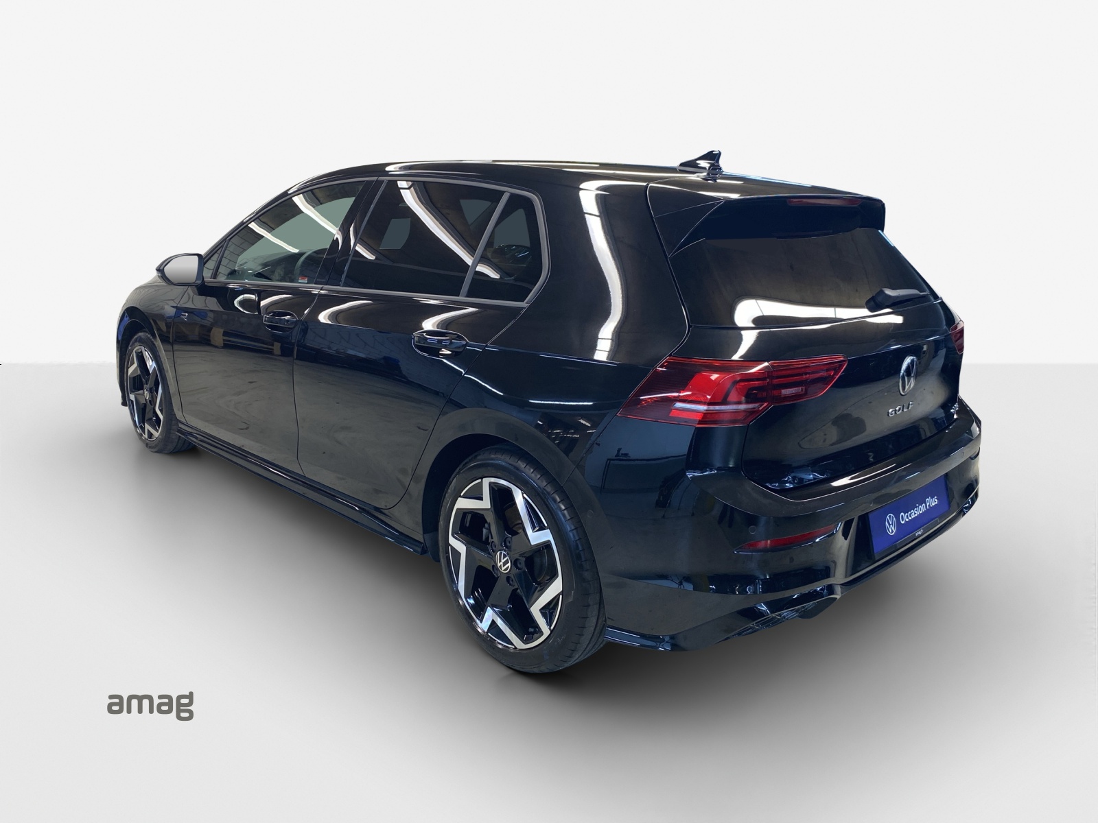 VW Golf 1.5 e TSI mHEV R-Line DSG-image-2