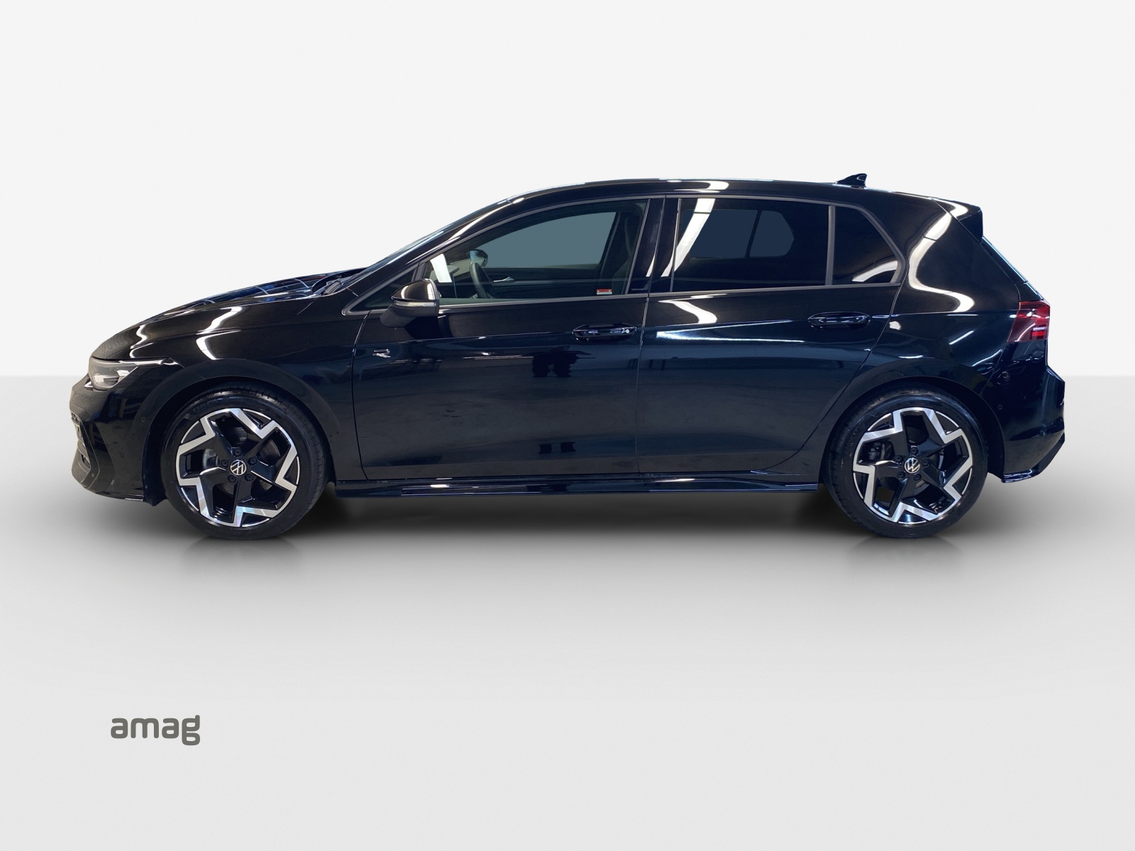 VW Golf 1.5 e TSI mHEV R-Line DSG-image-1