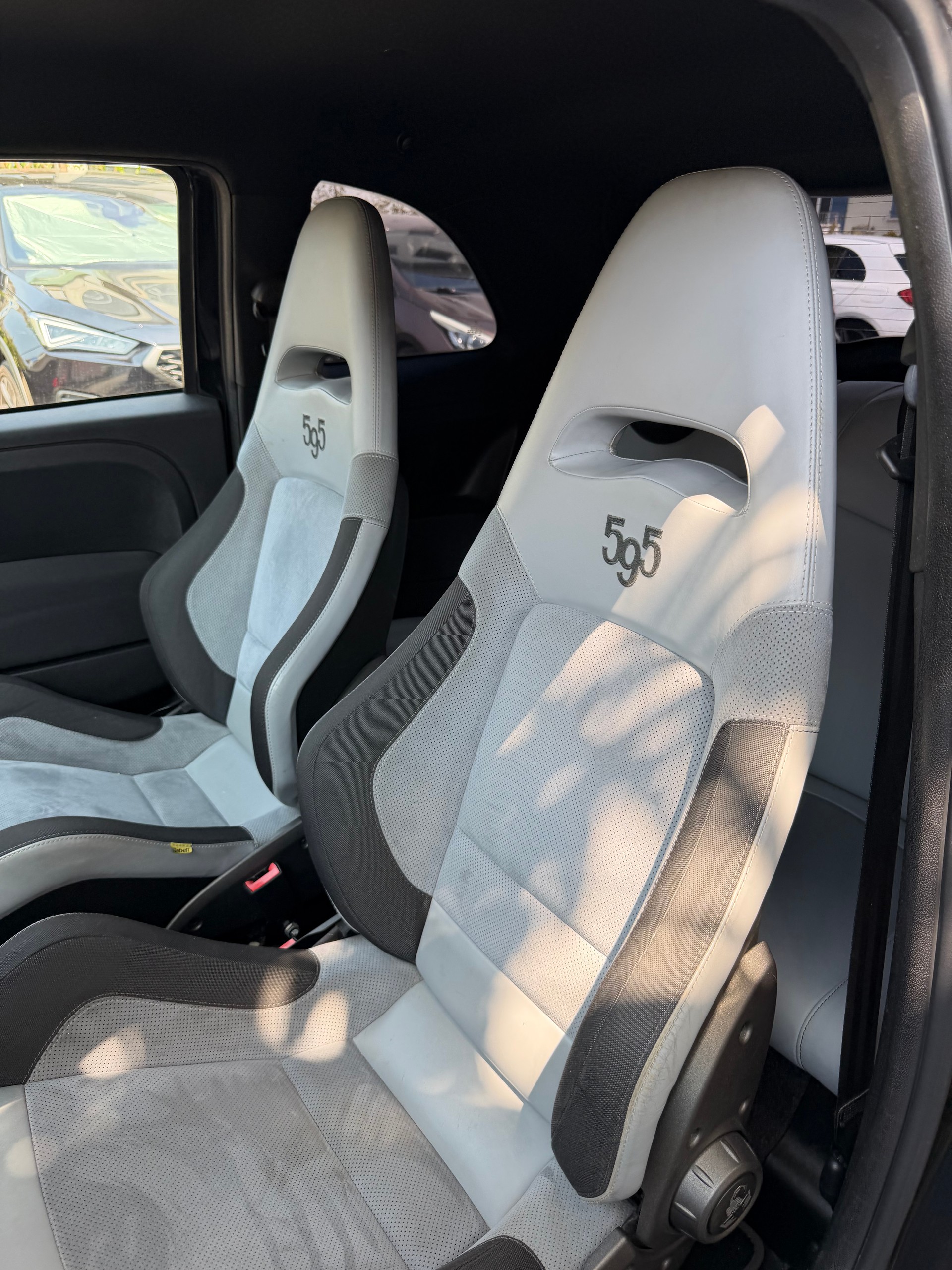 FIAT 500 1.4 16V Turbo Abarth Dualogic-image-8