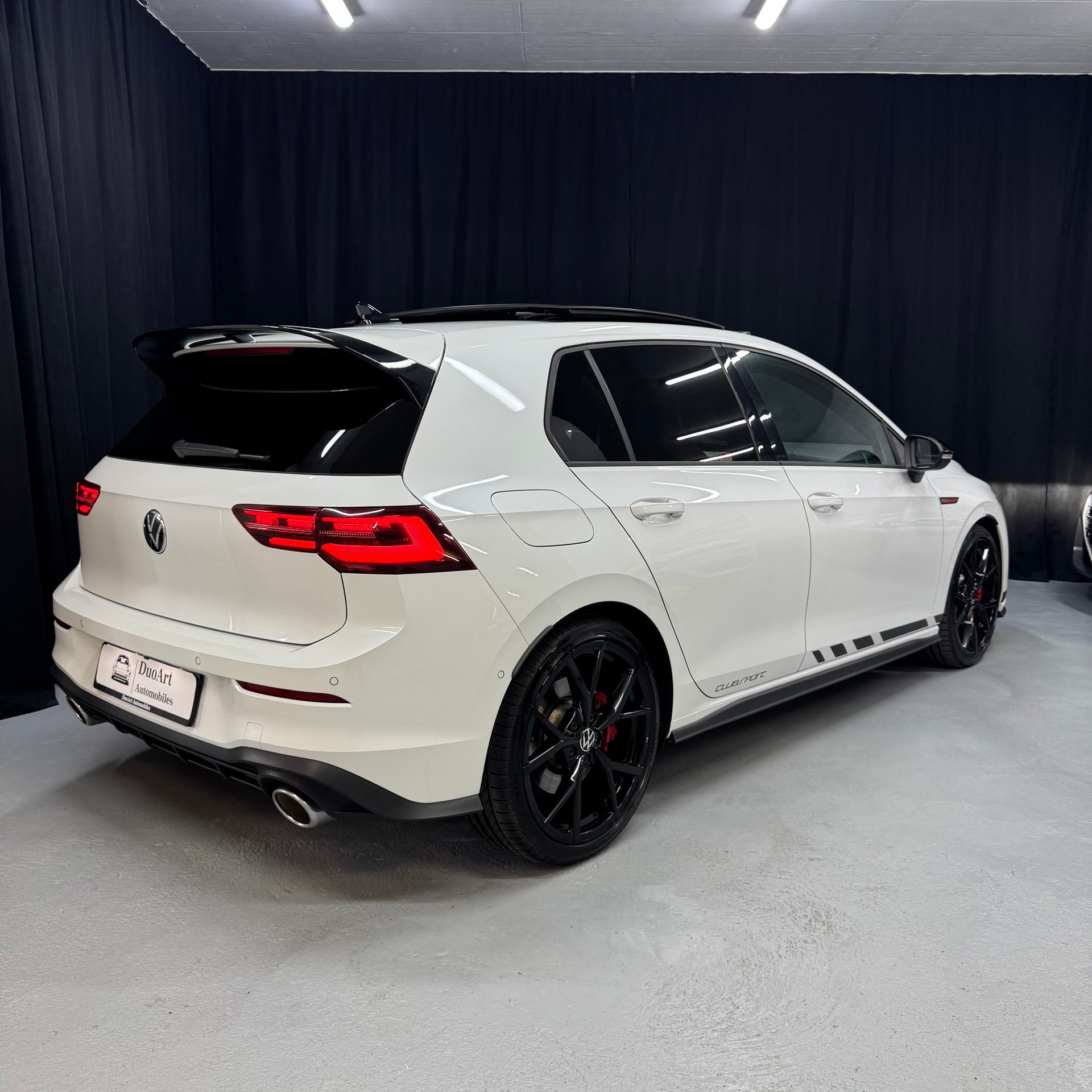 VW Golf 2.0 TSI GTI Clubsport DSG-image-5