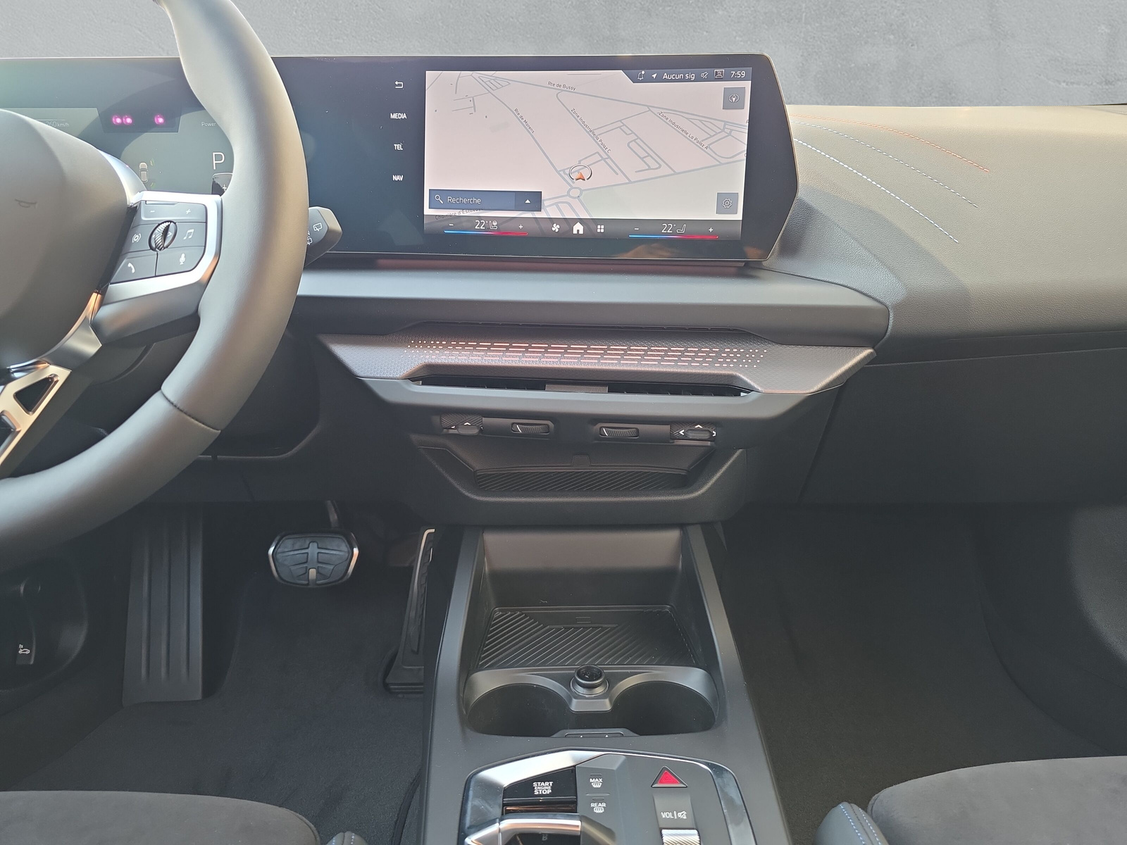 BMW 123 xDrive M Sport Steptronic **Action de leasing à 0.9%**-image-17