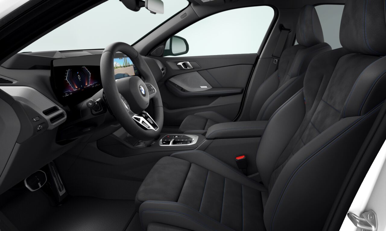 BMW 123 xDrive M Sport Steptronic-image-2
