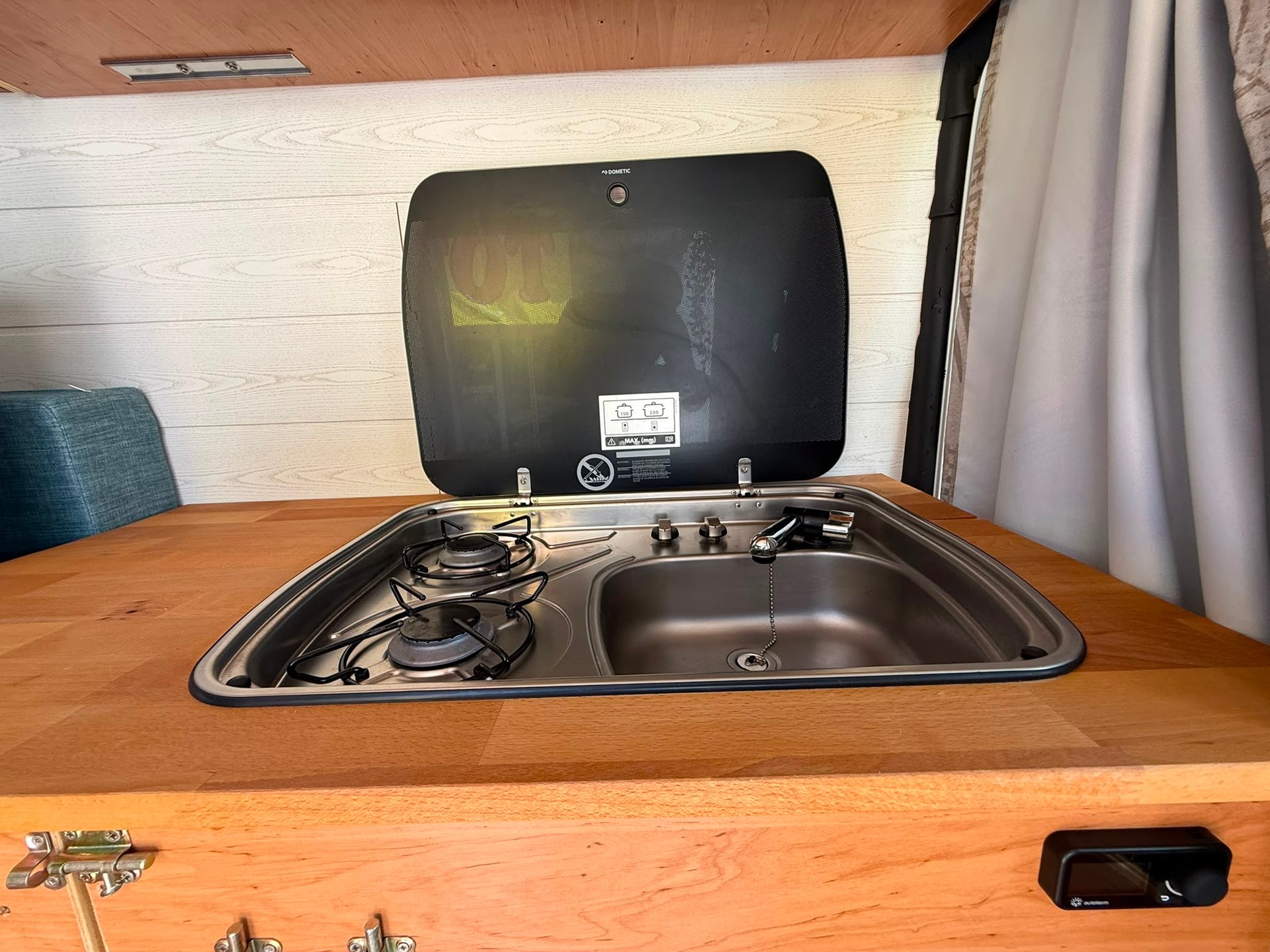 PEUGEOT Boxer Hochdach Camper-image-18