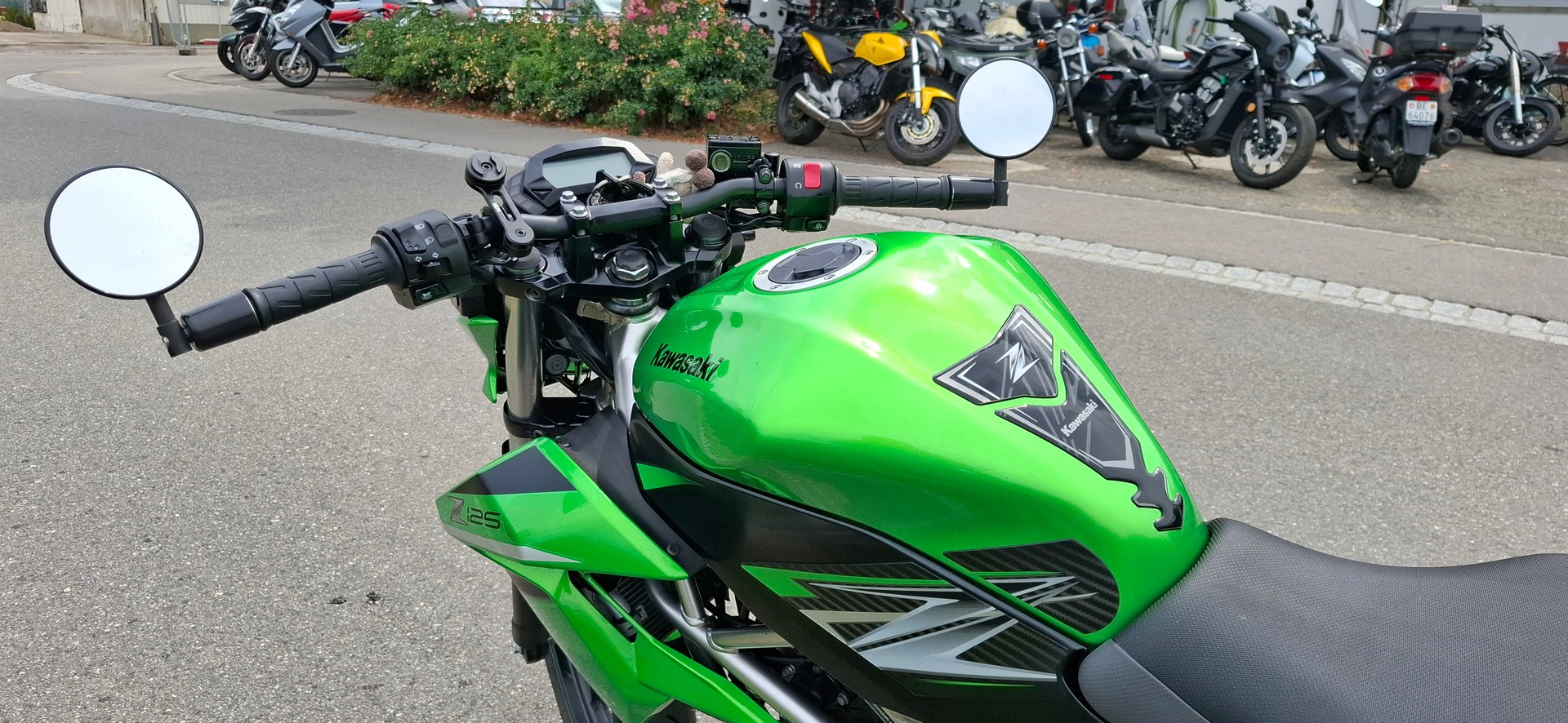 KAWASAKI Z 125 ABS-image-9