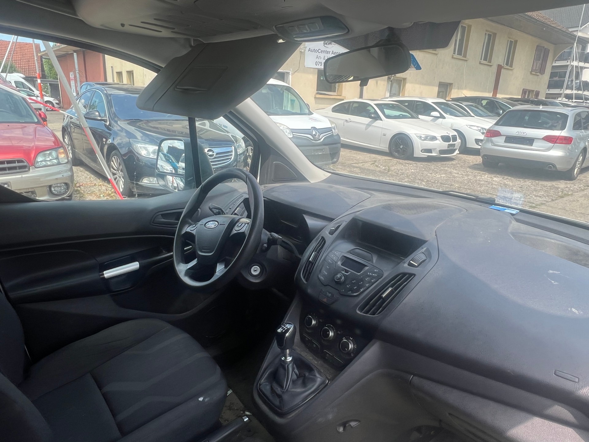 FORD Transit Connect Van T200 1.0 EcoBoost Ambiente-image-4