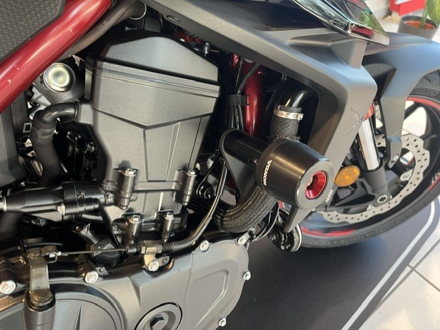 HONDA CB 750 Hornet (35kW)-showroom-element-2
