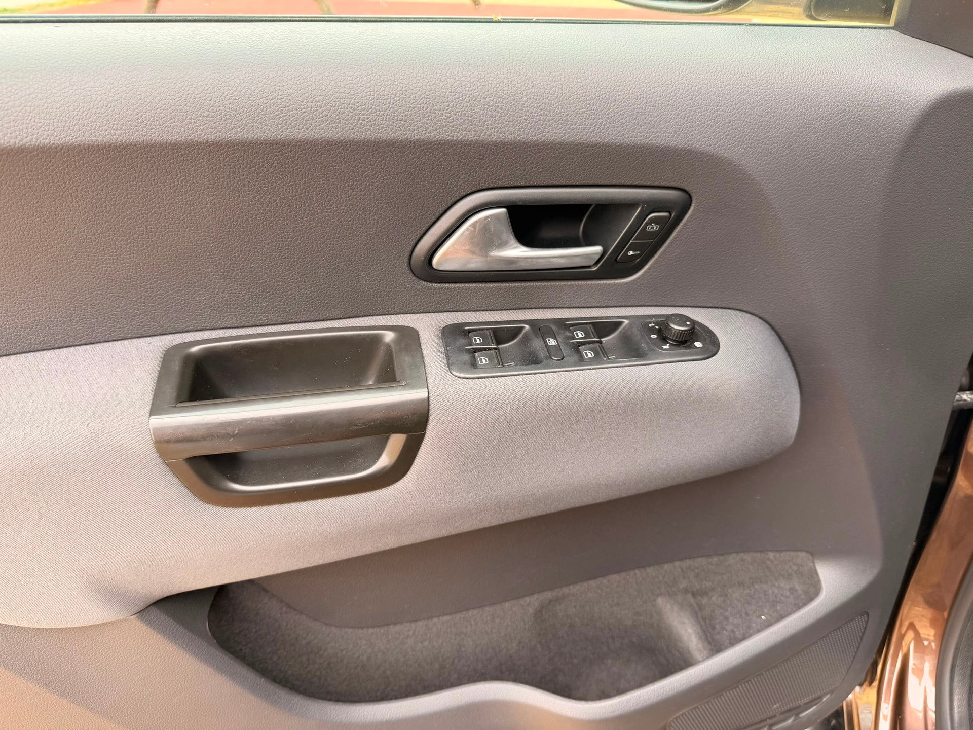 VW Amarok 2.0BiTDI Atacama 4Motion permanent A-image-8