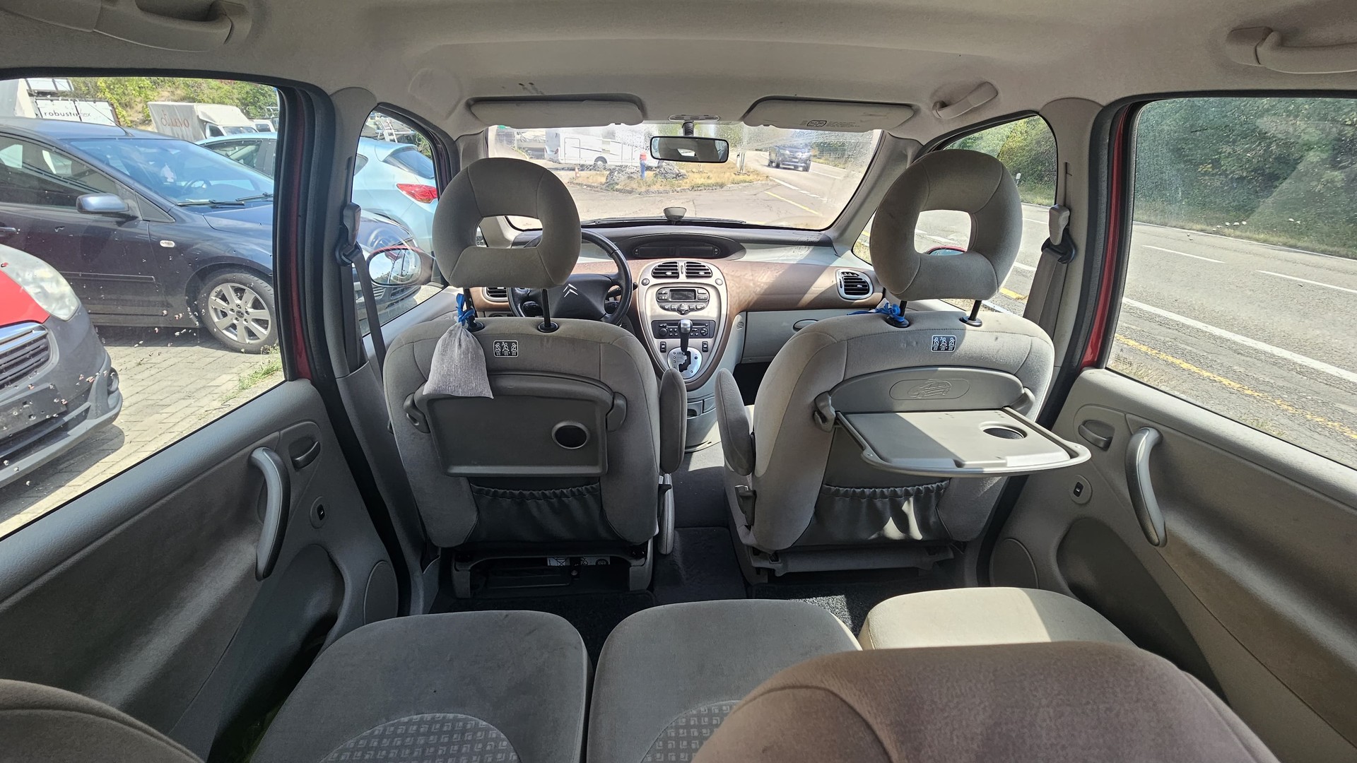 CITROEN Xsara Picasso 2.0i 16V Exclusive Automatic-image-5