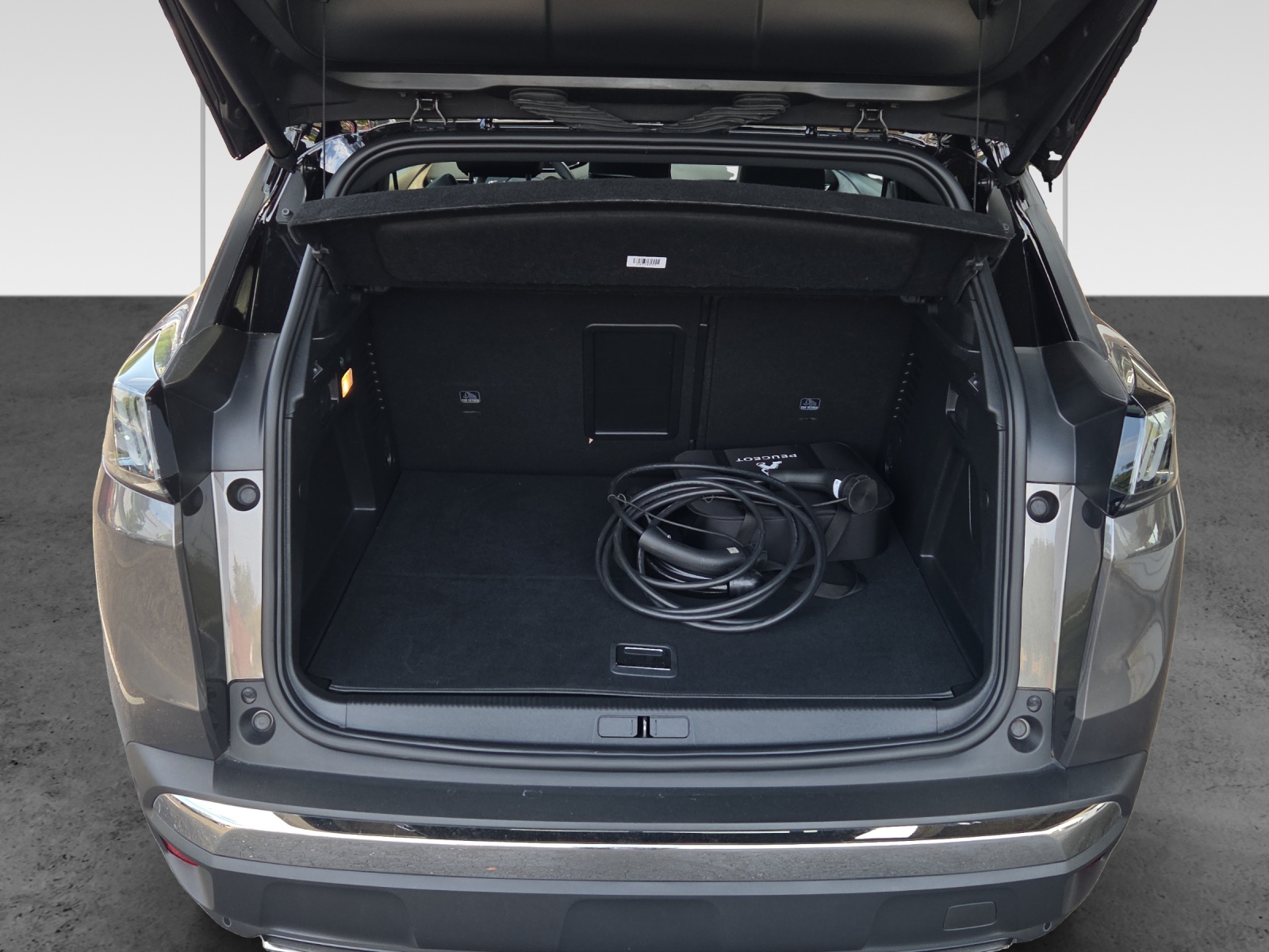 PEUGEOT 3008 225e Hybrid2 GT EAT8-image-12