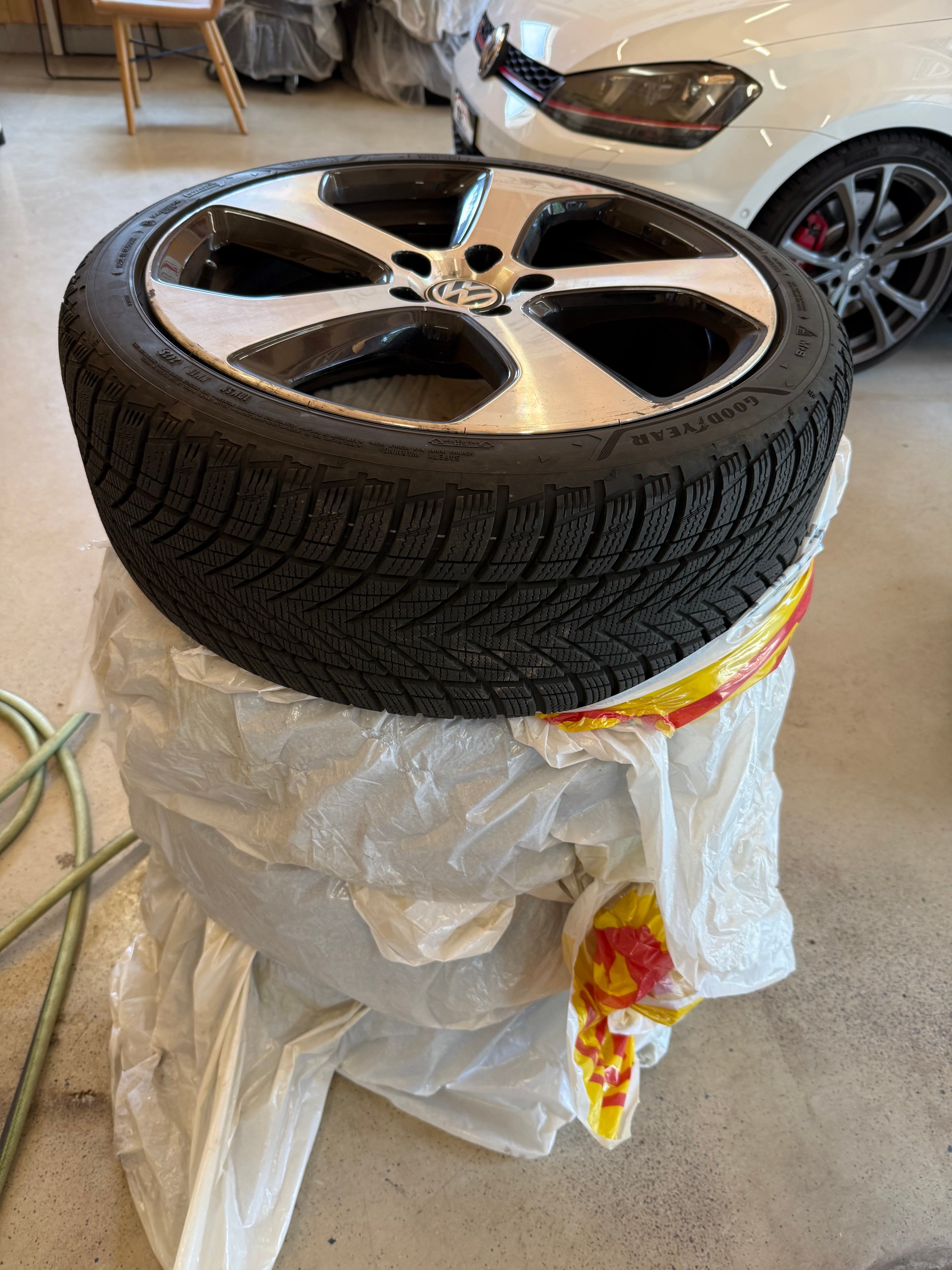 VW Golf 2.0 TSI GTI Performance DSG-image-15