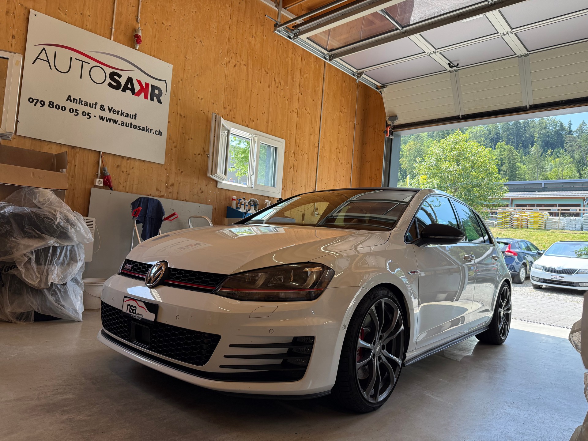 VW Golf 2.0 TSI GTI Performance DSG-image-0