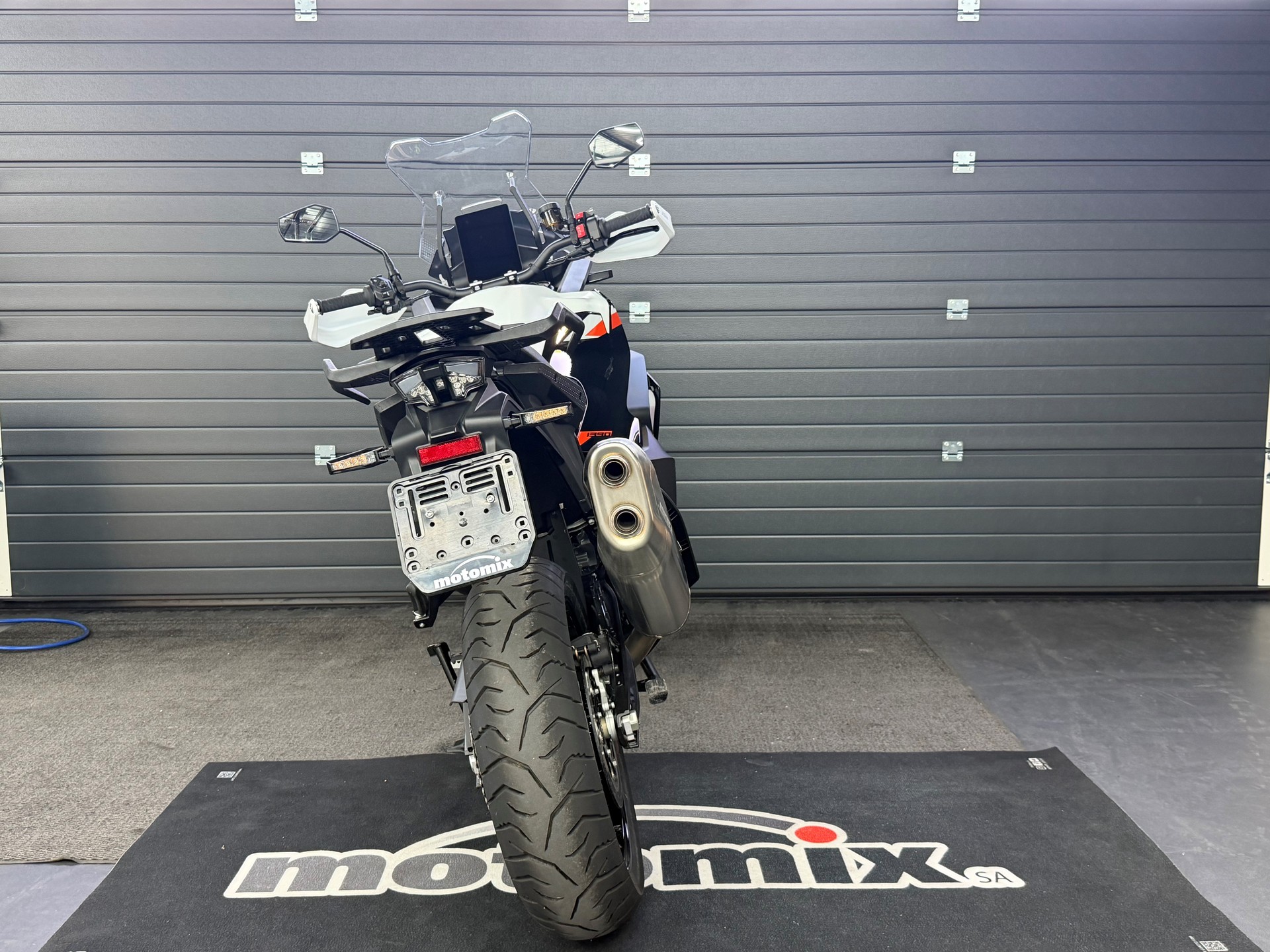 KTM 1390 Super Adventure S EVO-showroom-element-3