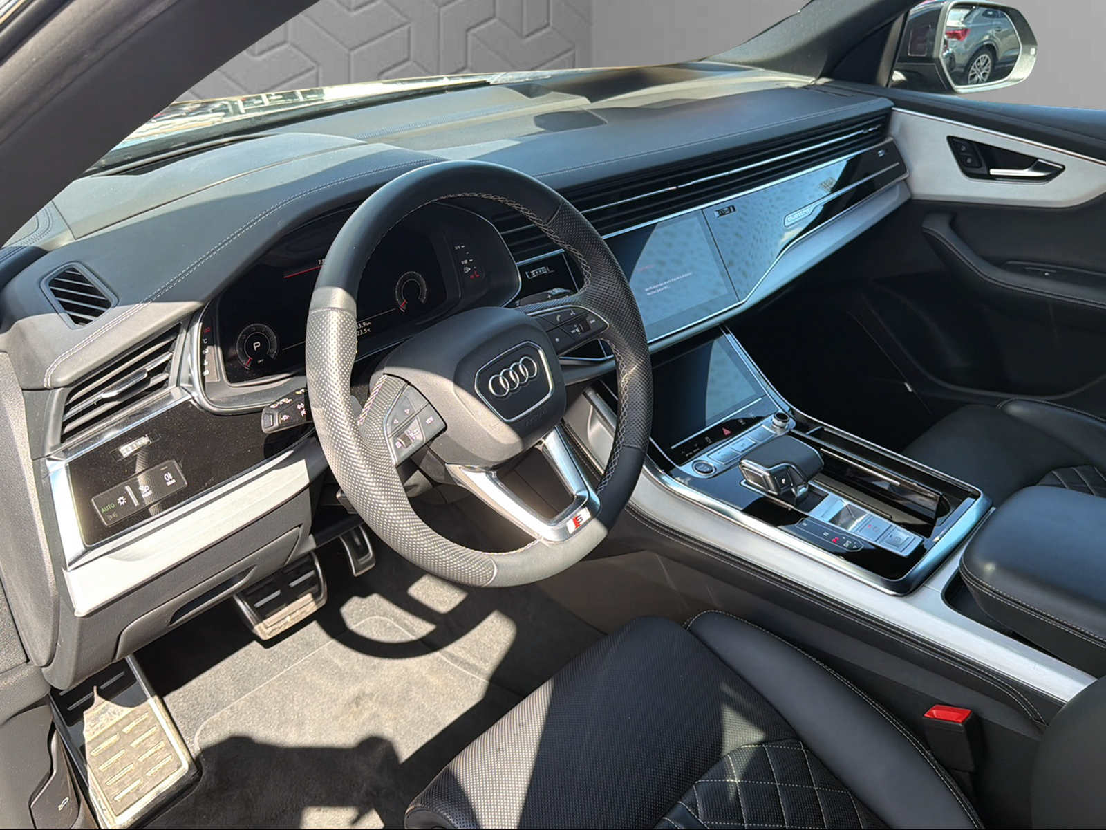 AUDI Q8 SUV 50 TDI quattro tiptronic-image-11