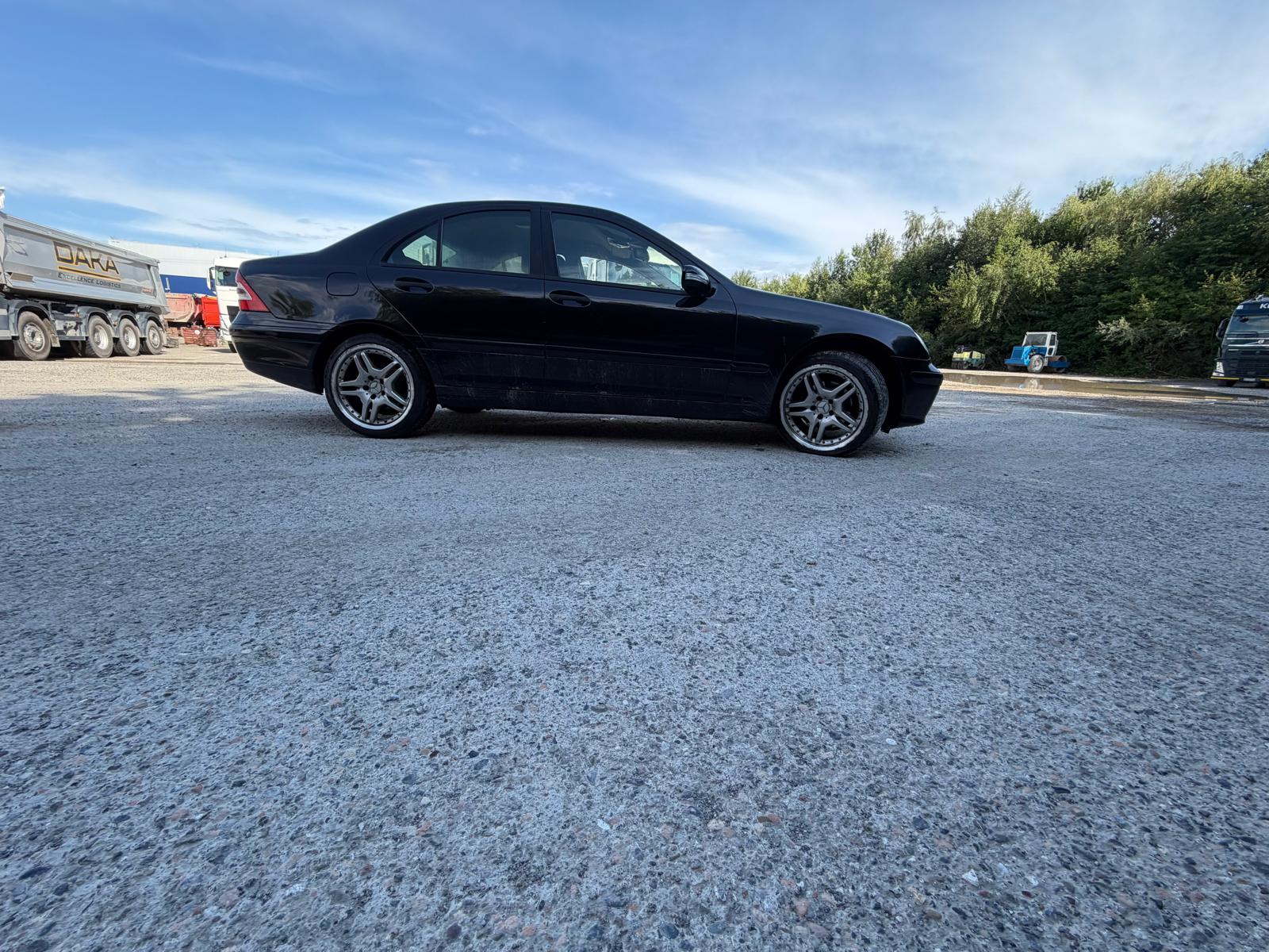 MERCEDES-BENZ C 220 CDI-image-8