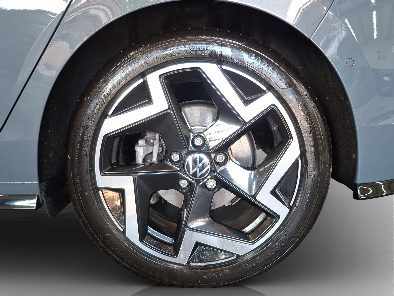 VW Golf 2.0 TSI R-Line DSG 4 Motion-image-13