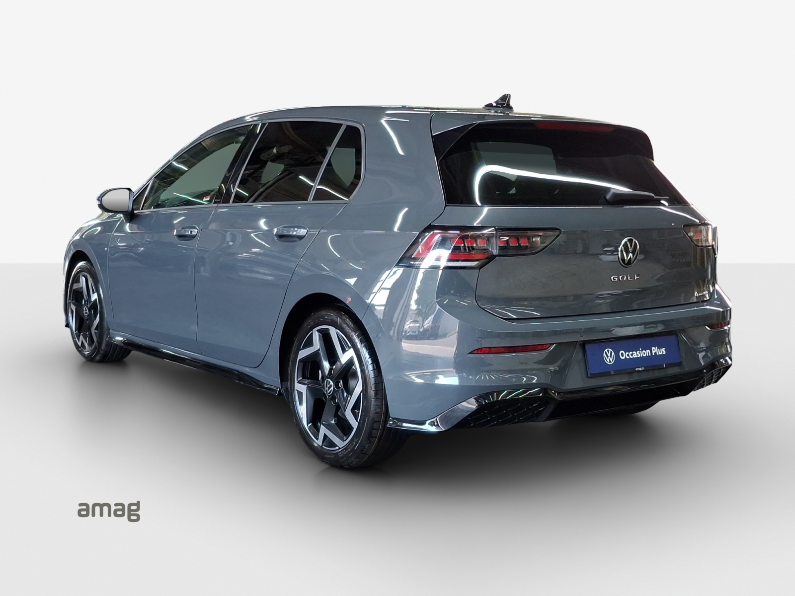 VW Golf 2.0 TSI R-Line DSG 4 Motion-image-2