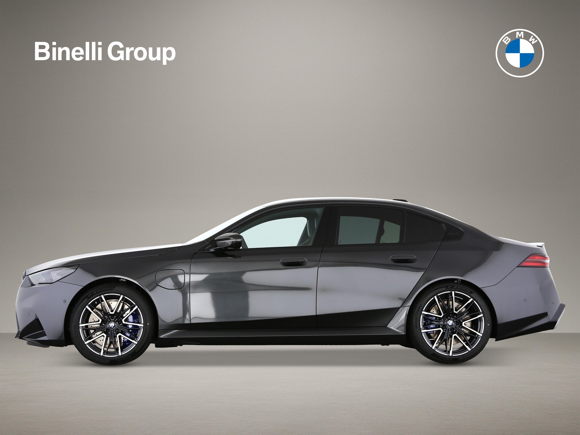 BMW M5 xDrive Limousine-image-2