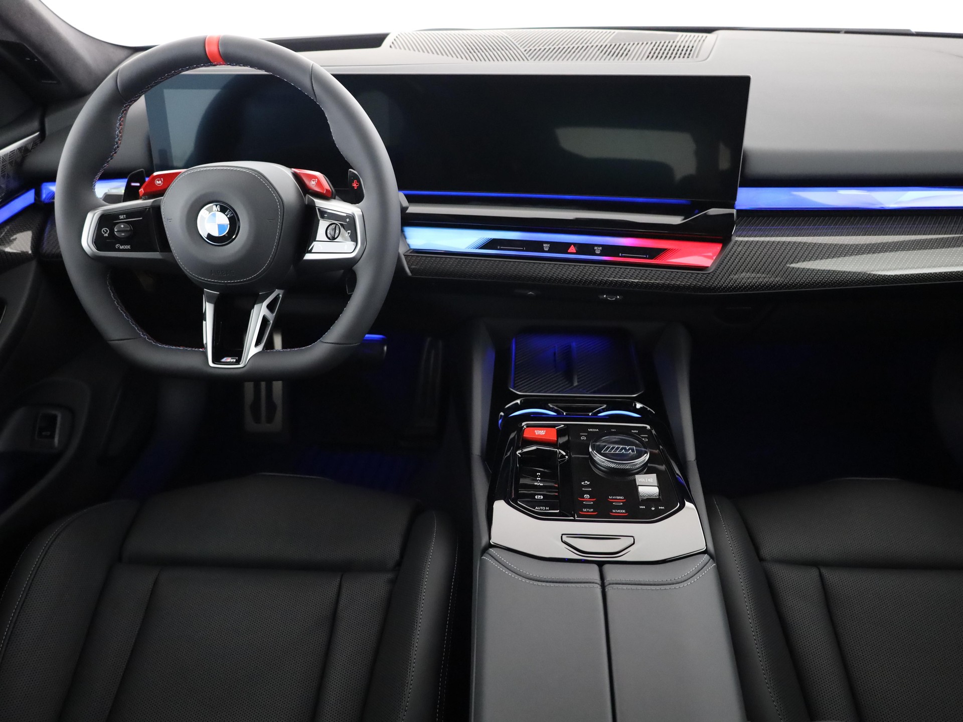 BMW M5 xDrive Limousine-image-17