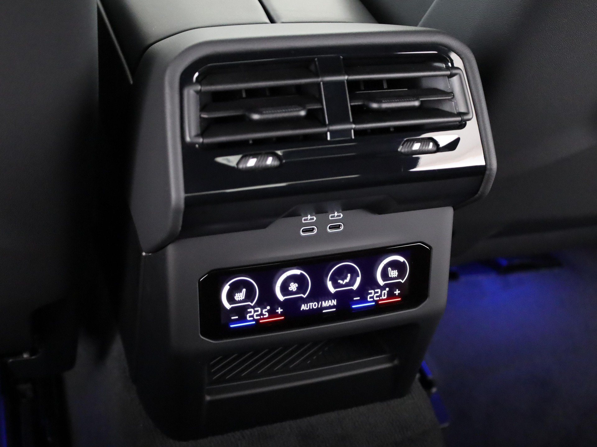 BMW M5 xDrive-image-21