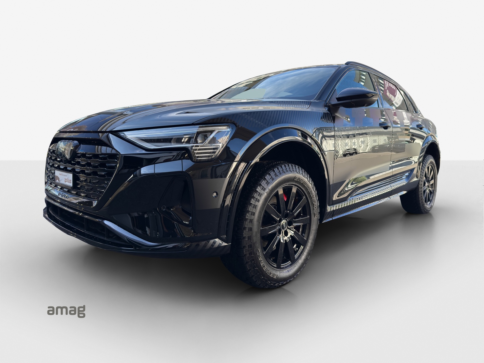 AUDI Q8 55 e-tron edition Dakar quattro-image-0