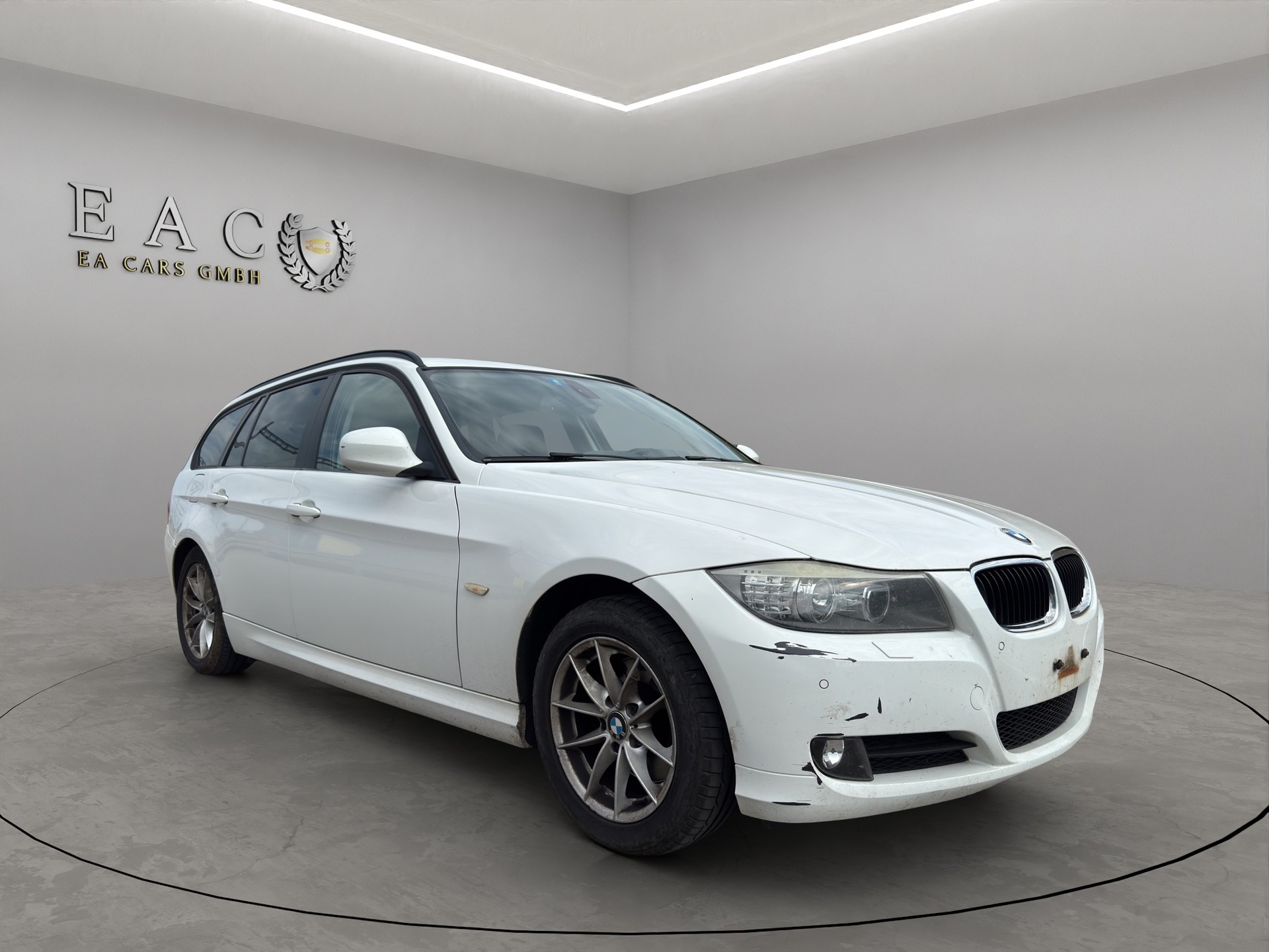 BMW 320d xDrive Touring Steptronic-image-6