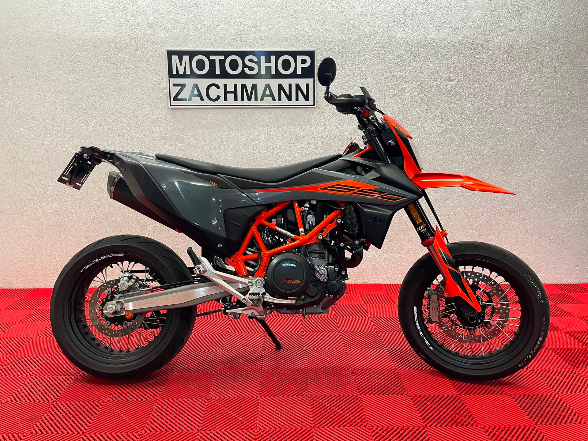 KTM 690 SMC R