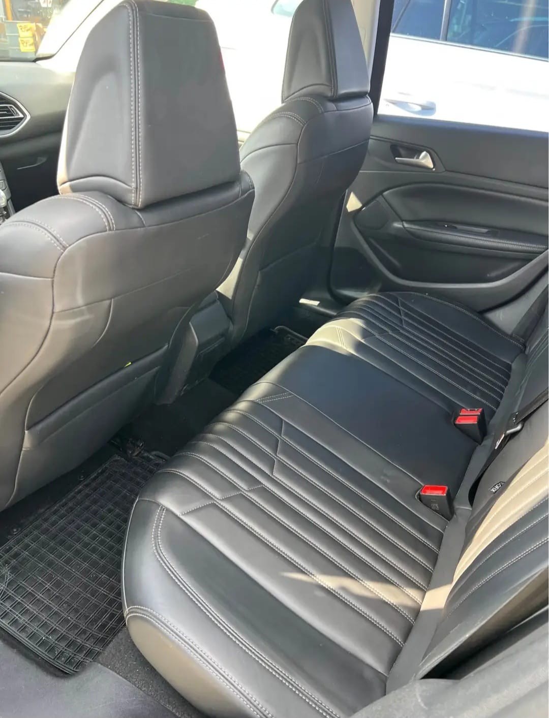 PEUGEOT 308-image-6