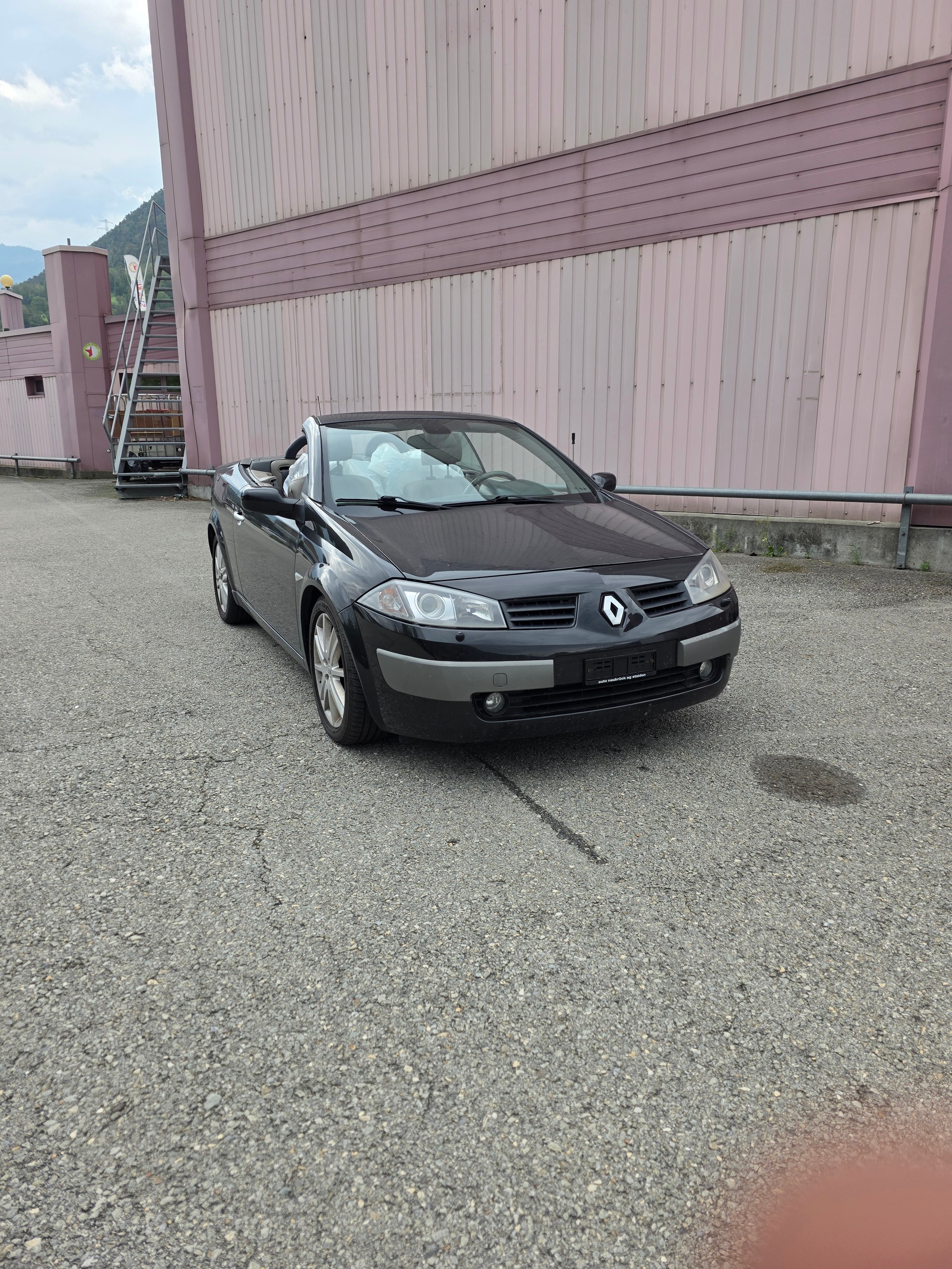 RENAULT Mégane C-C 2.0 16V T Privilège Luxe-image-2