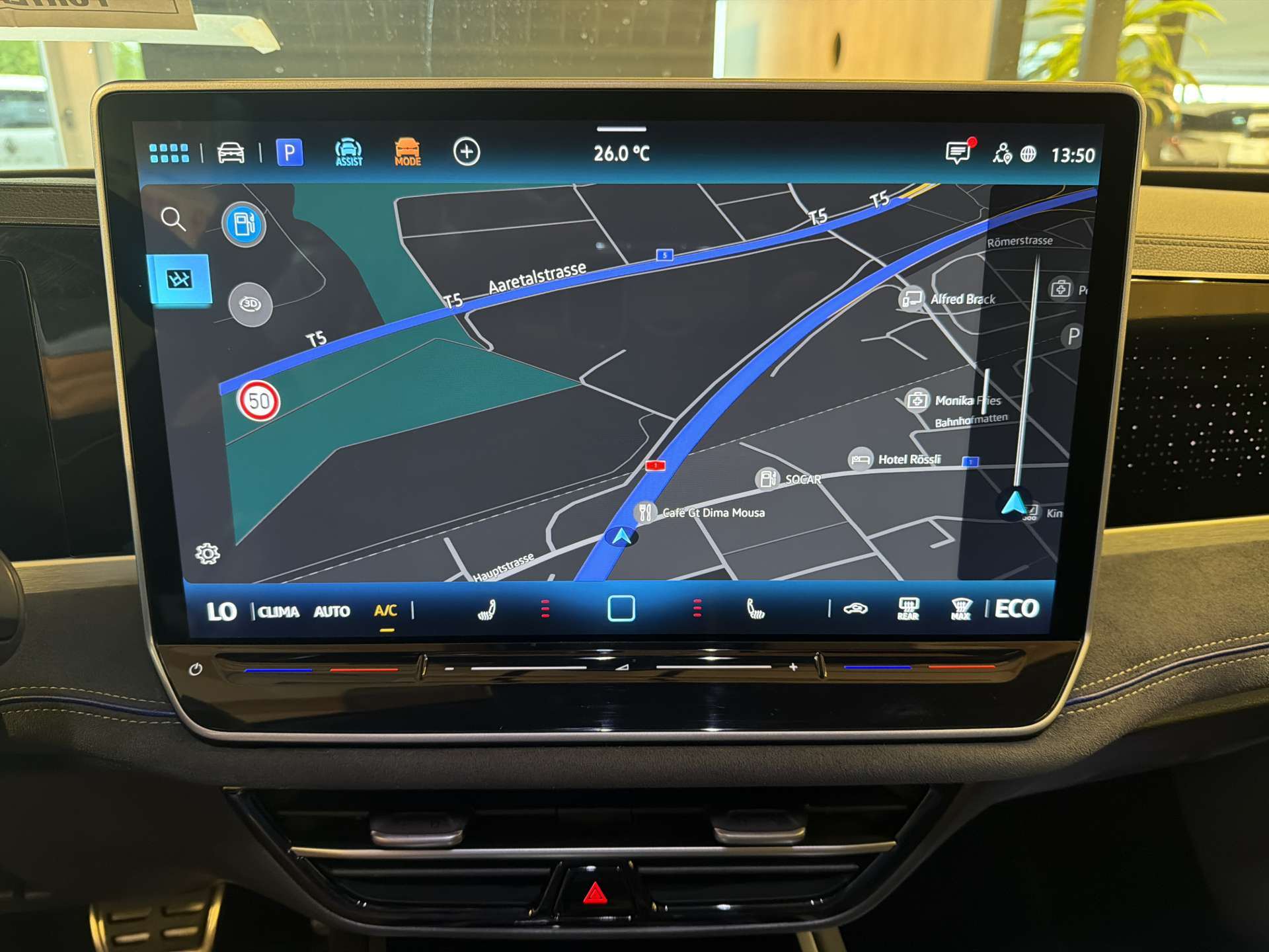 VW Passat Variant 1.5 TSi PHEV R-Line 272PS DSG-Automat-image-1
