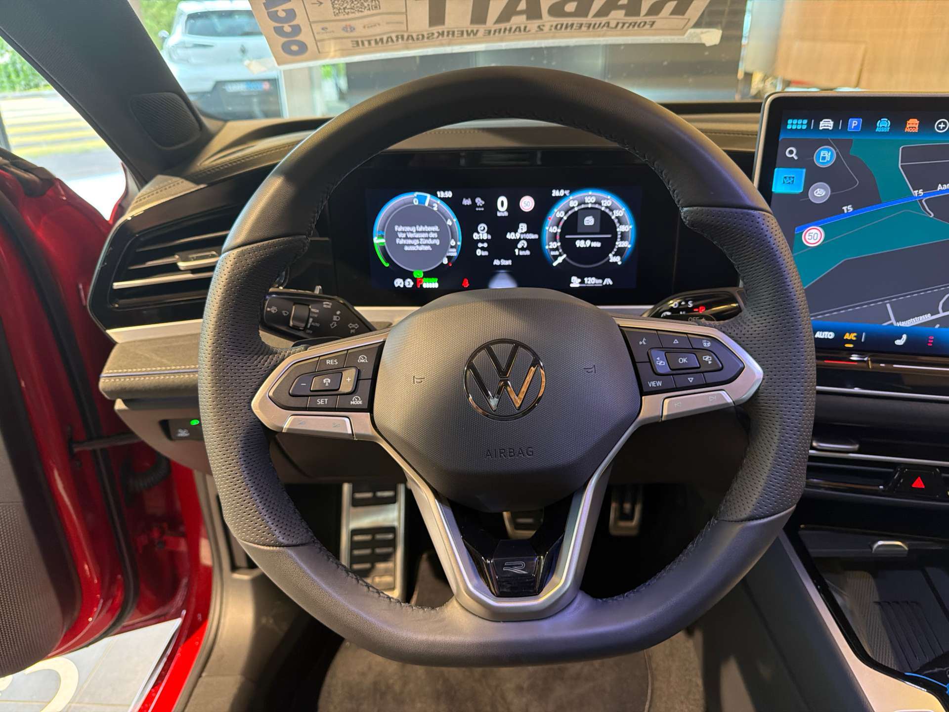 VW Passat Variant 1.5 TSi PHEV R-Line 272PS DSG-Automat-image-15