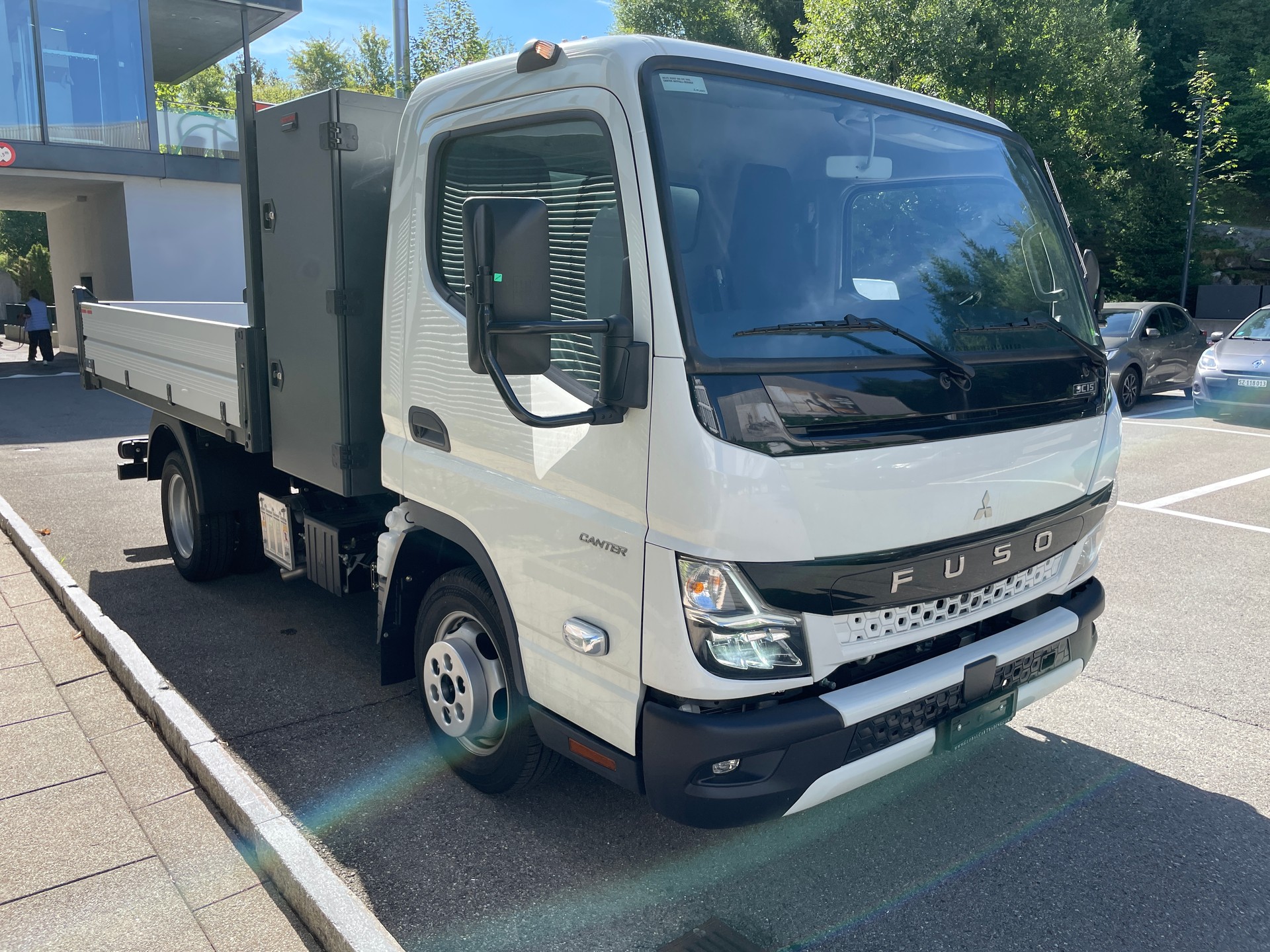 MITSUBISHI Fuso Canter 3C15 Hinterkipper + Box-image-9
