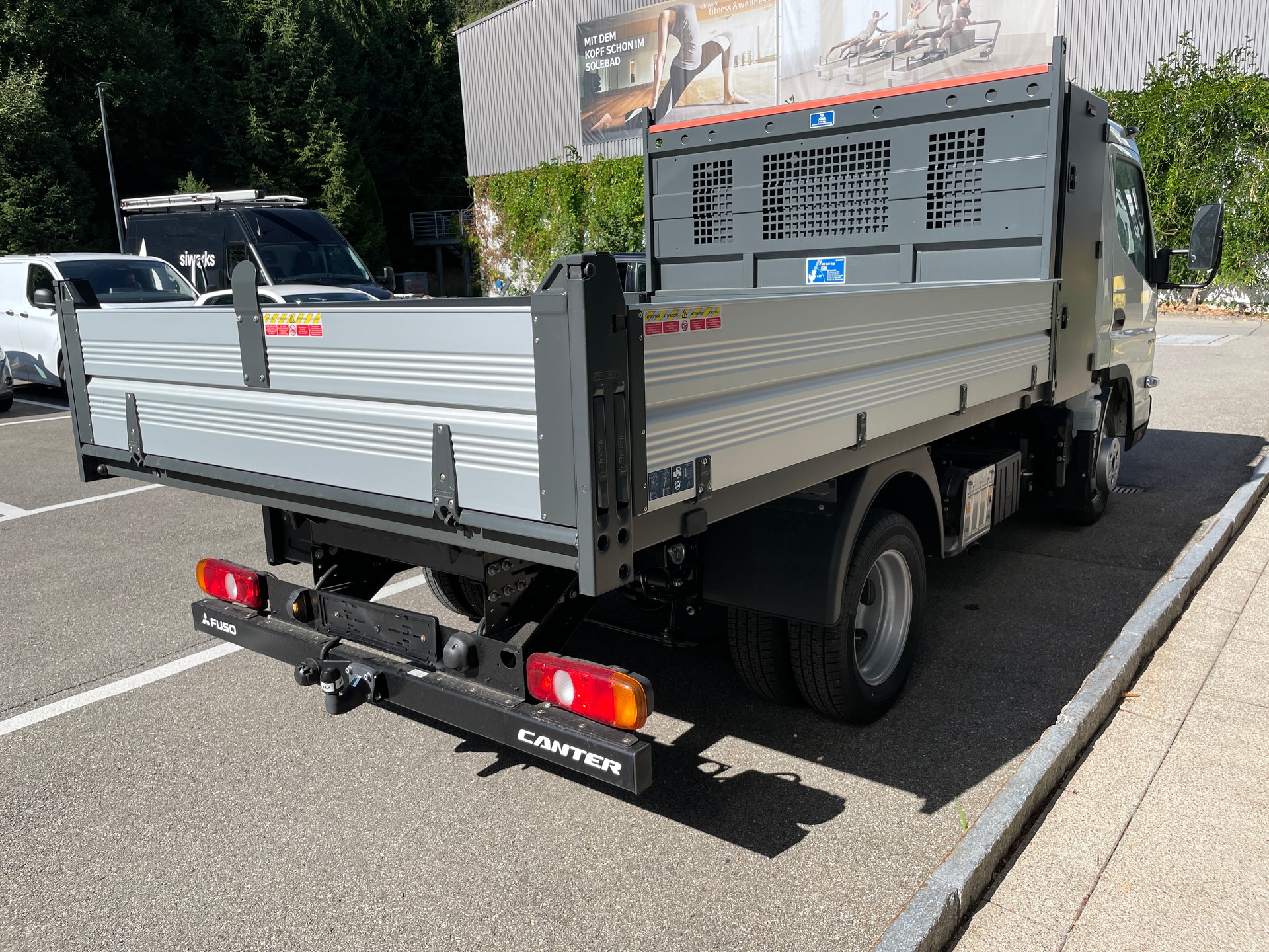 MITSUBISHI Fuso Canter 3C15 Hinterkipper + Box-image-7