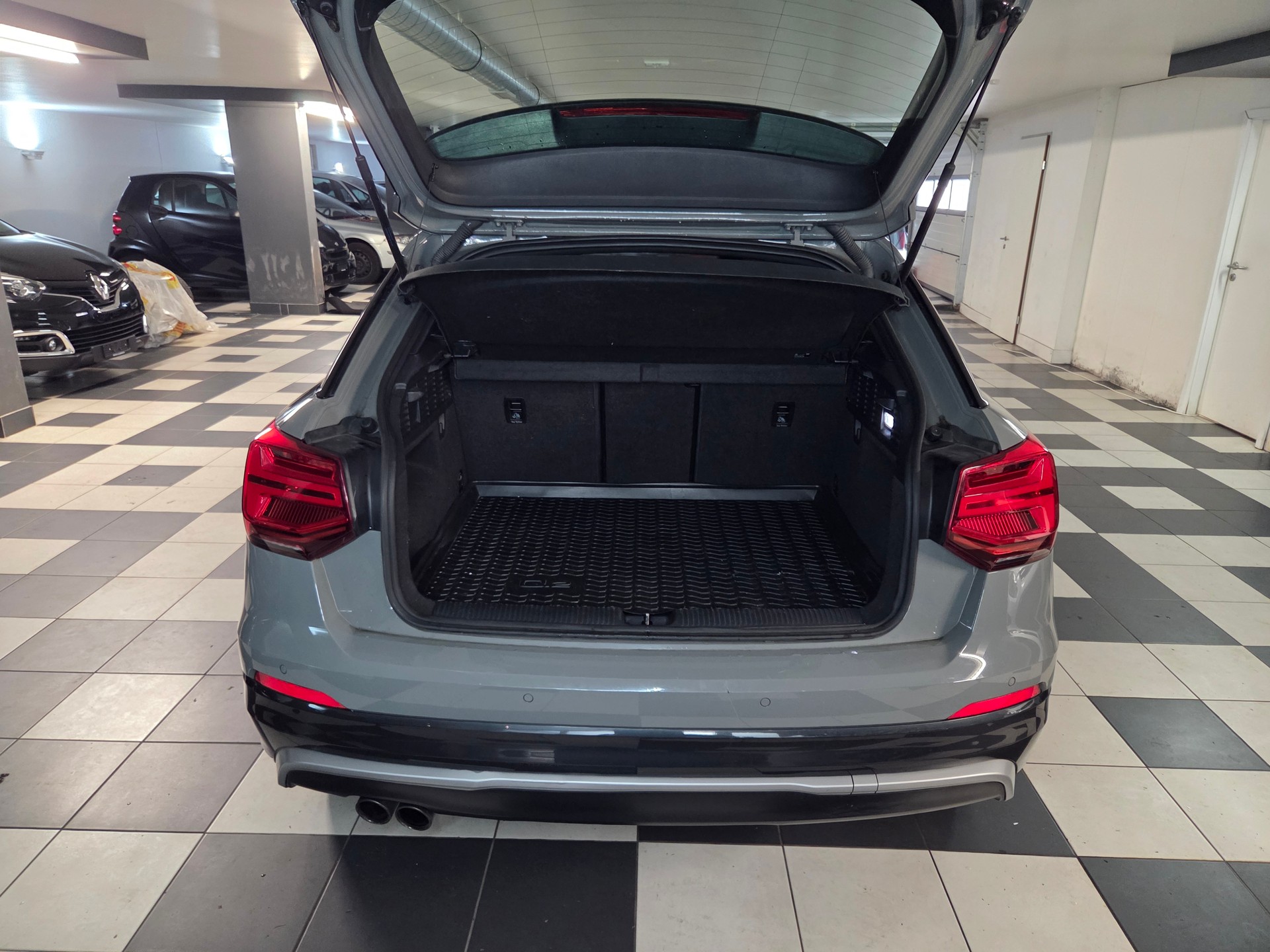 AUDI Q2 1.4 TFSI Edition # 1 S-tronic-image-11