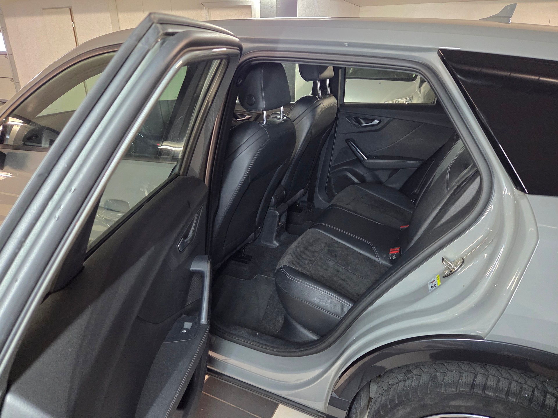 AUDI Q2 1.4 TFSI Edition # 1 S-tronic-image-10