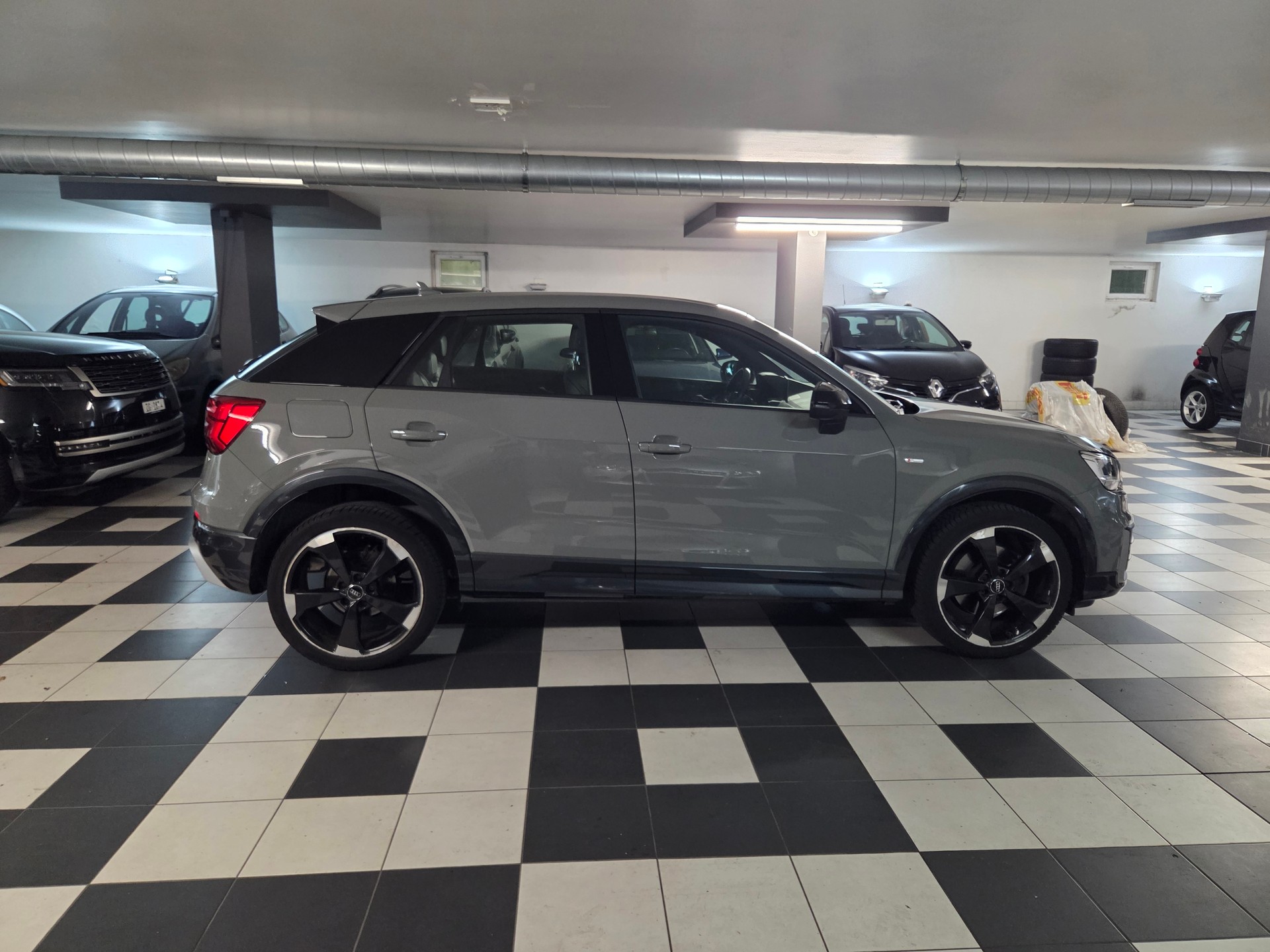 AUDI Q2 1.4 TFSI Edition # 1 S-tronic-image-5
