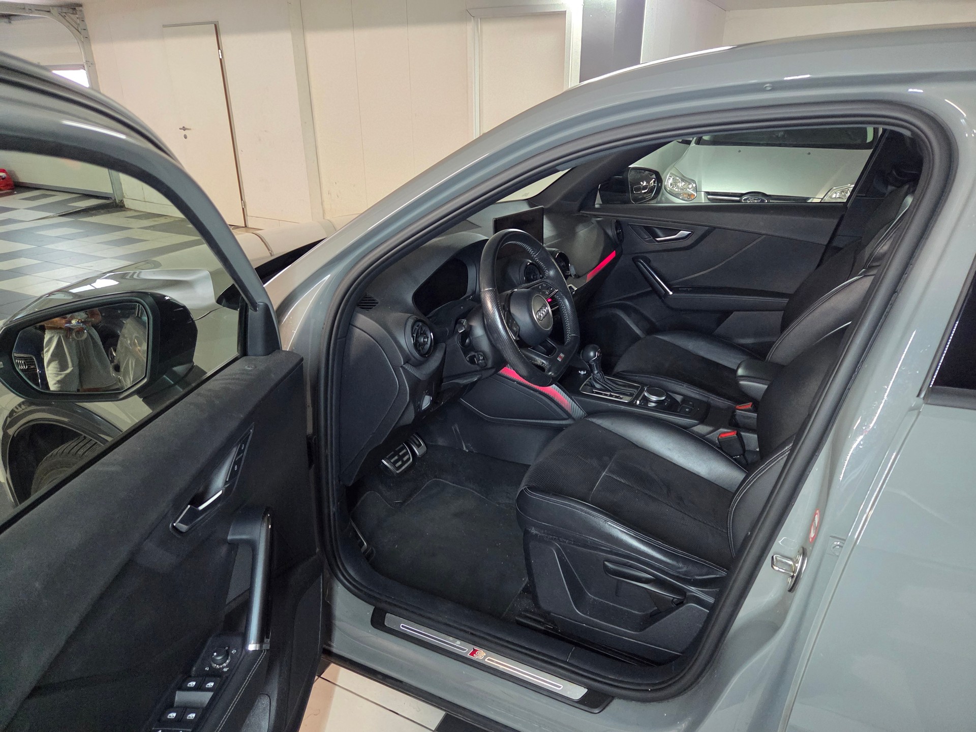AUDI Q2 1.4 TFSI Edition # 1 S-tronic-image-8