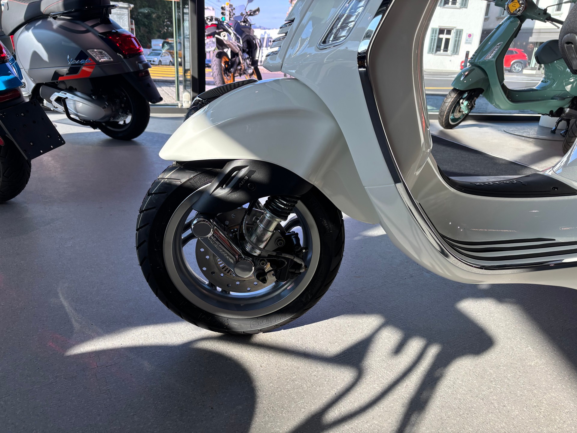 PIAGGIO Vespa Primavera 125 Euro 5+-showroom-element-3