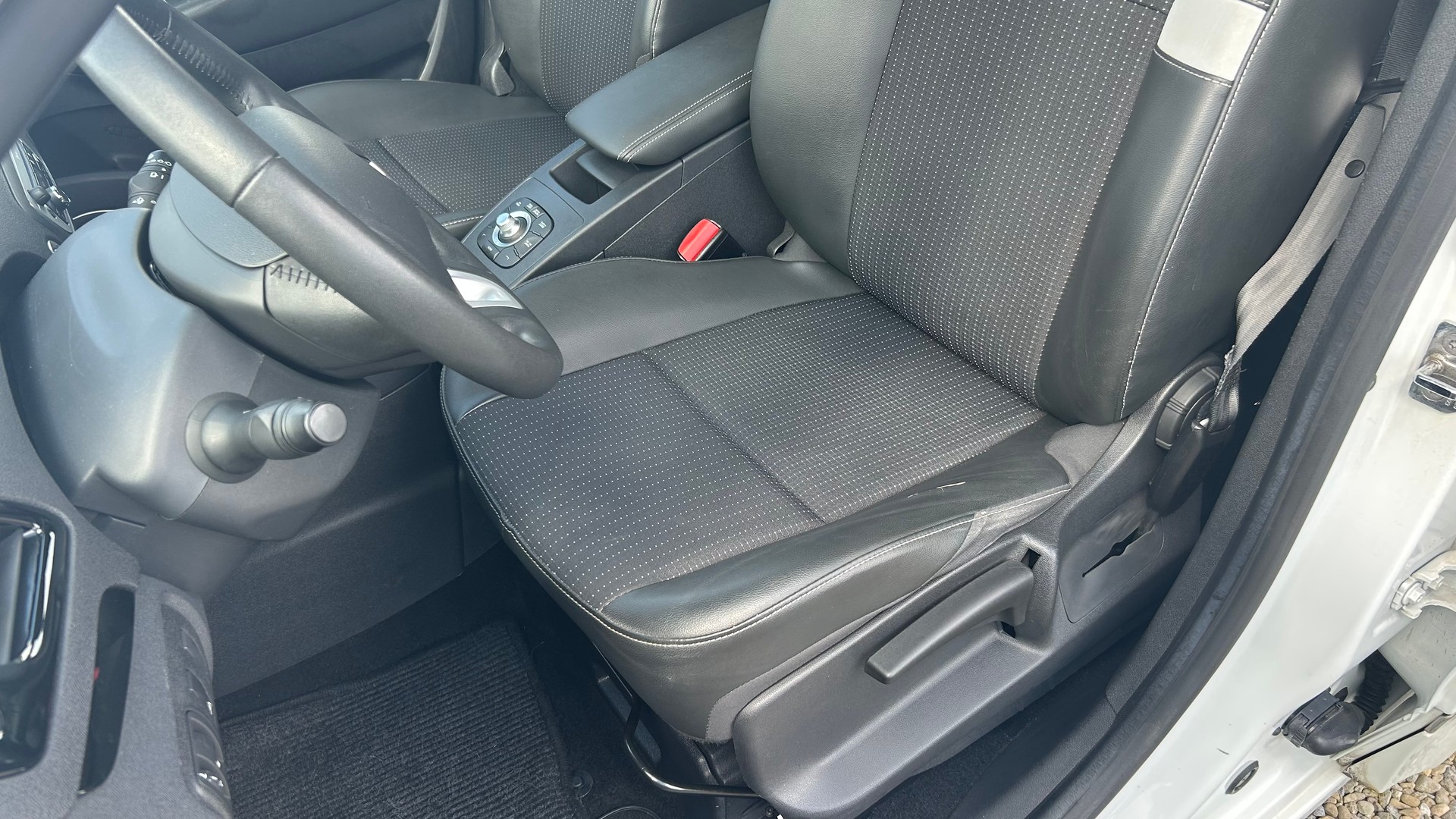 RENAULT Grand Scénic 1.5 dCi Dynamique EDC-image-7