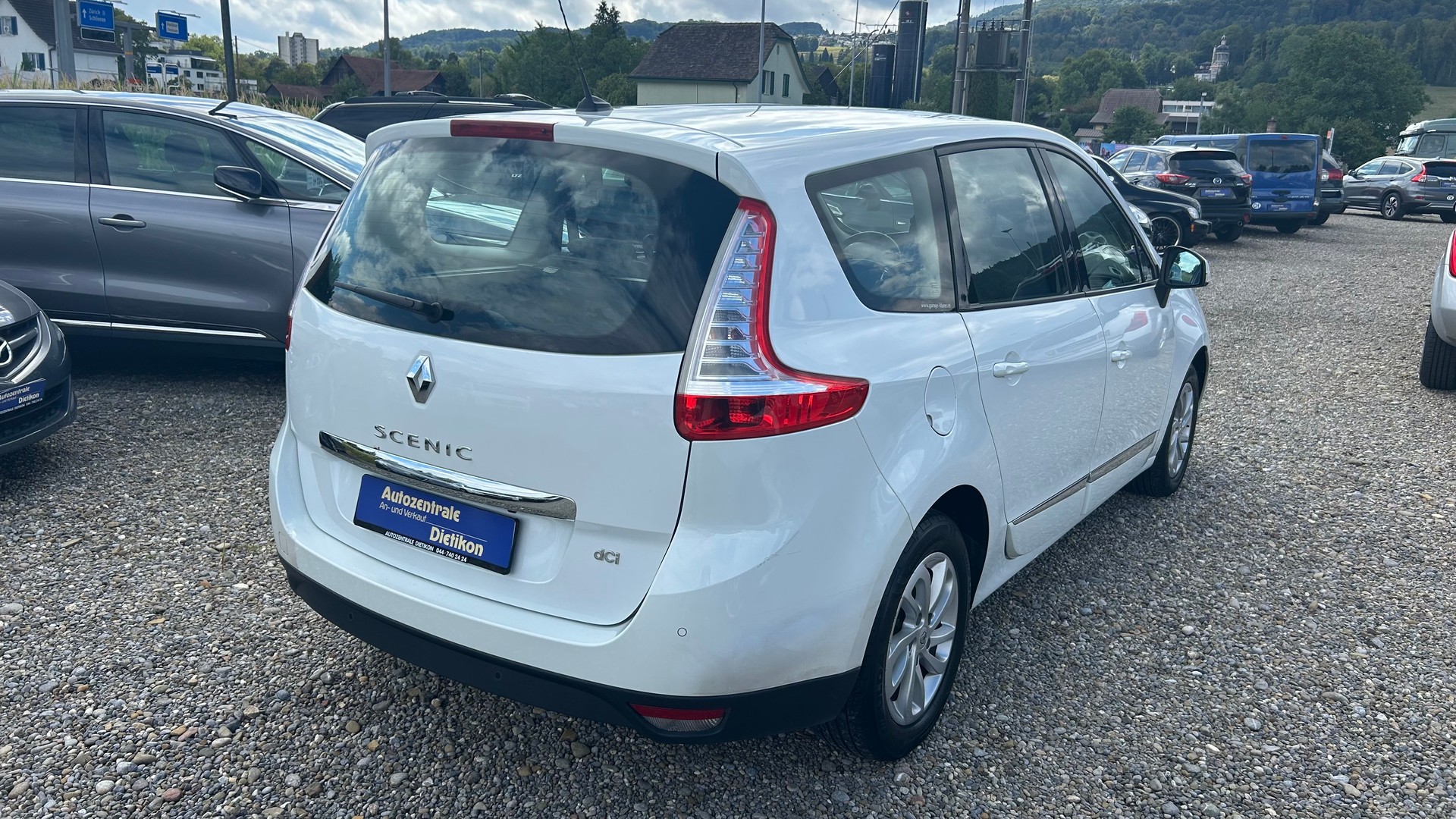 RENAULT Grand Scénic 1.5 dCi Dynamique EDC-image-16