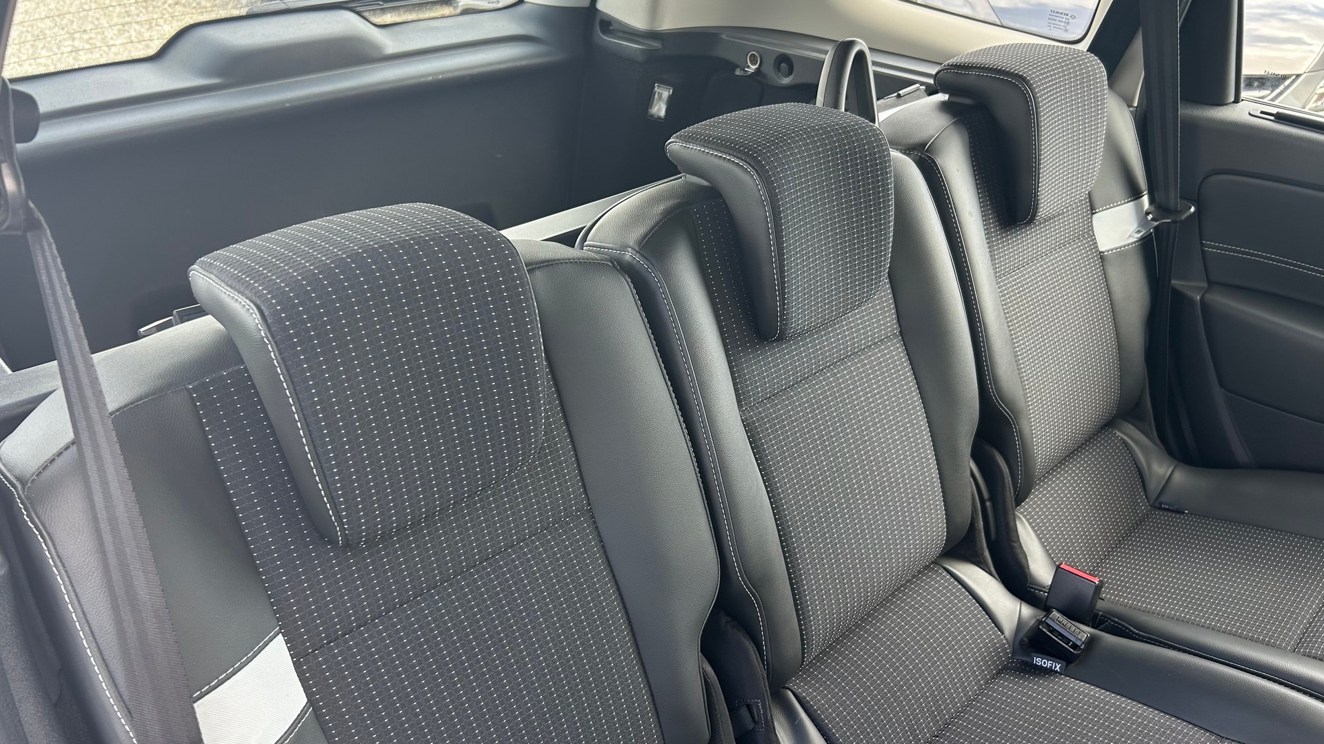 RENAULT Grand Scénic 1.5 dCi Dynamique EDC-image-24
