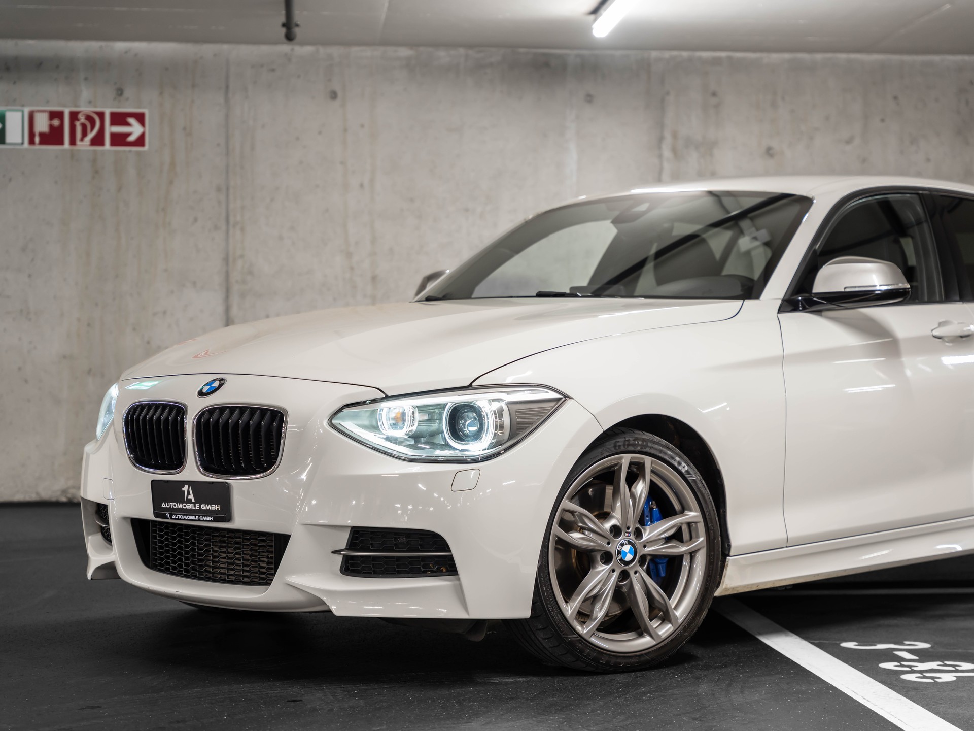 BMW M135i xDrive Steptronic-image-1