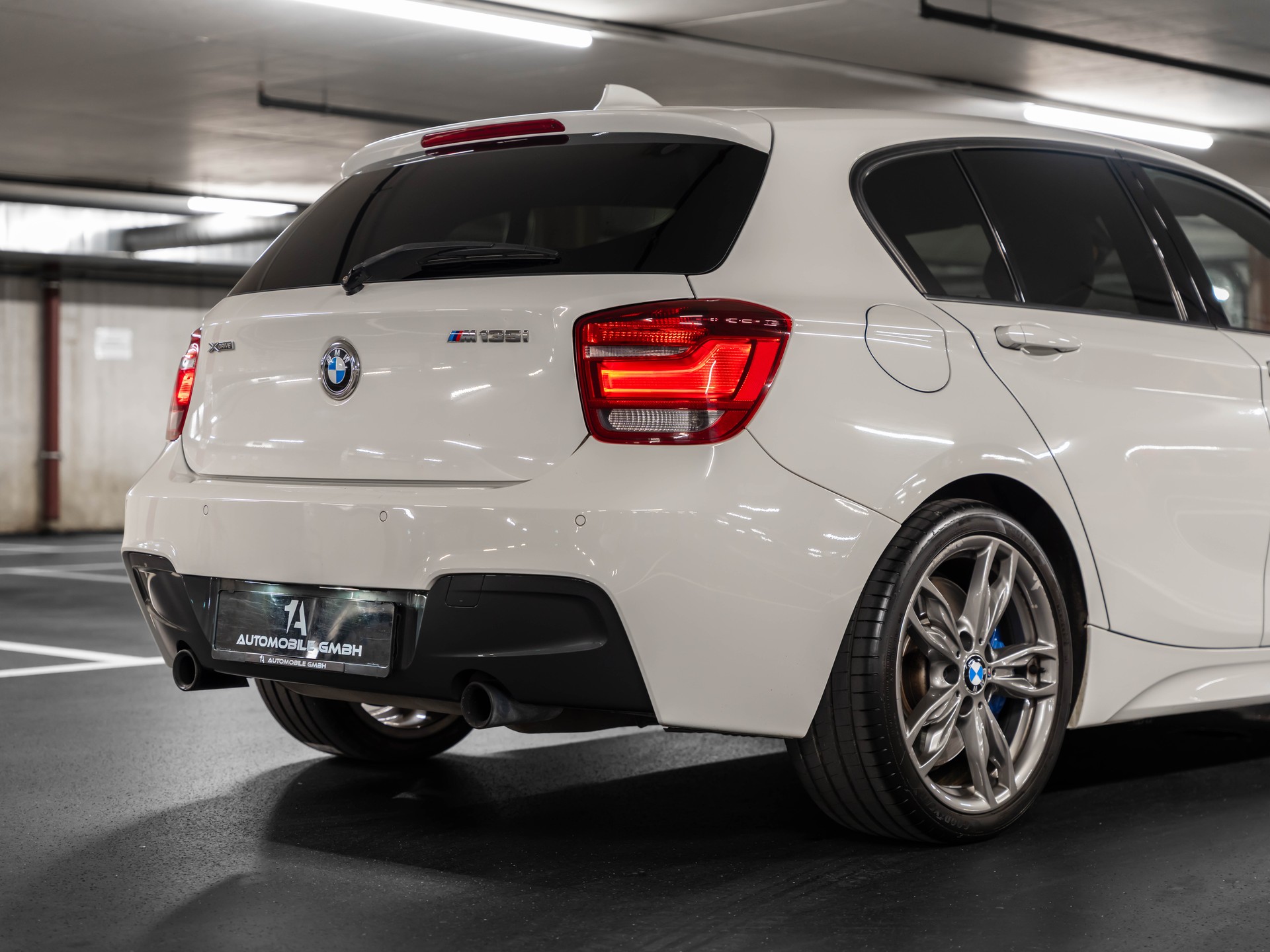 BMW M135i xDrive Steptronic-image-8