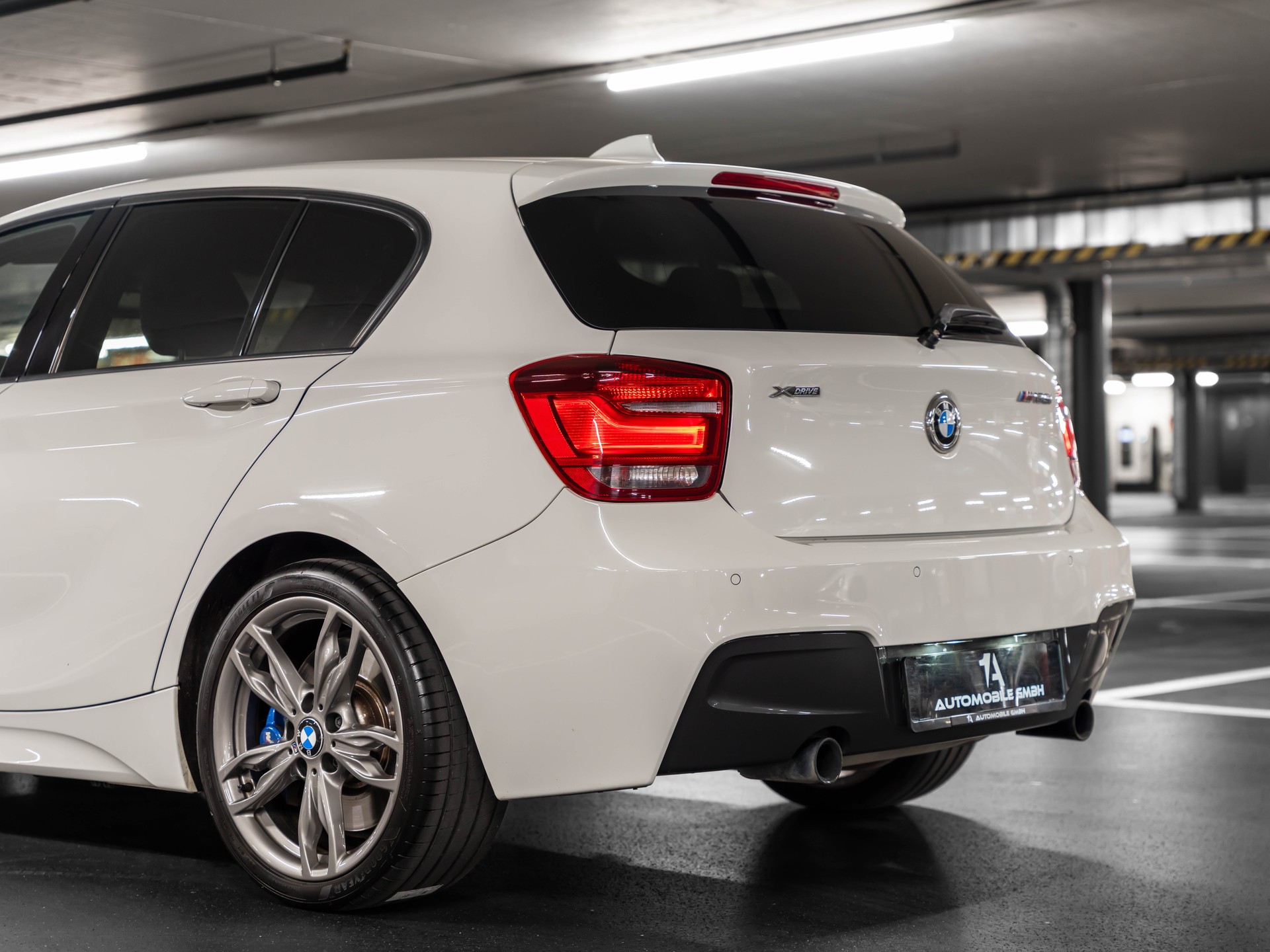 BMW M135i xDrive Steptronic-image-6
