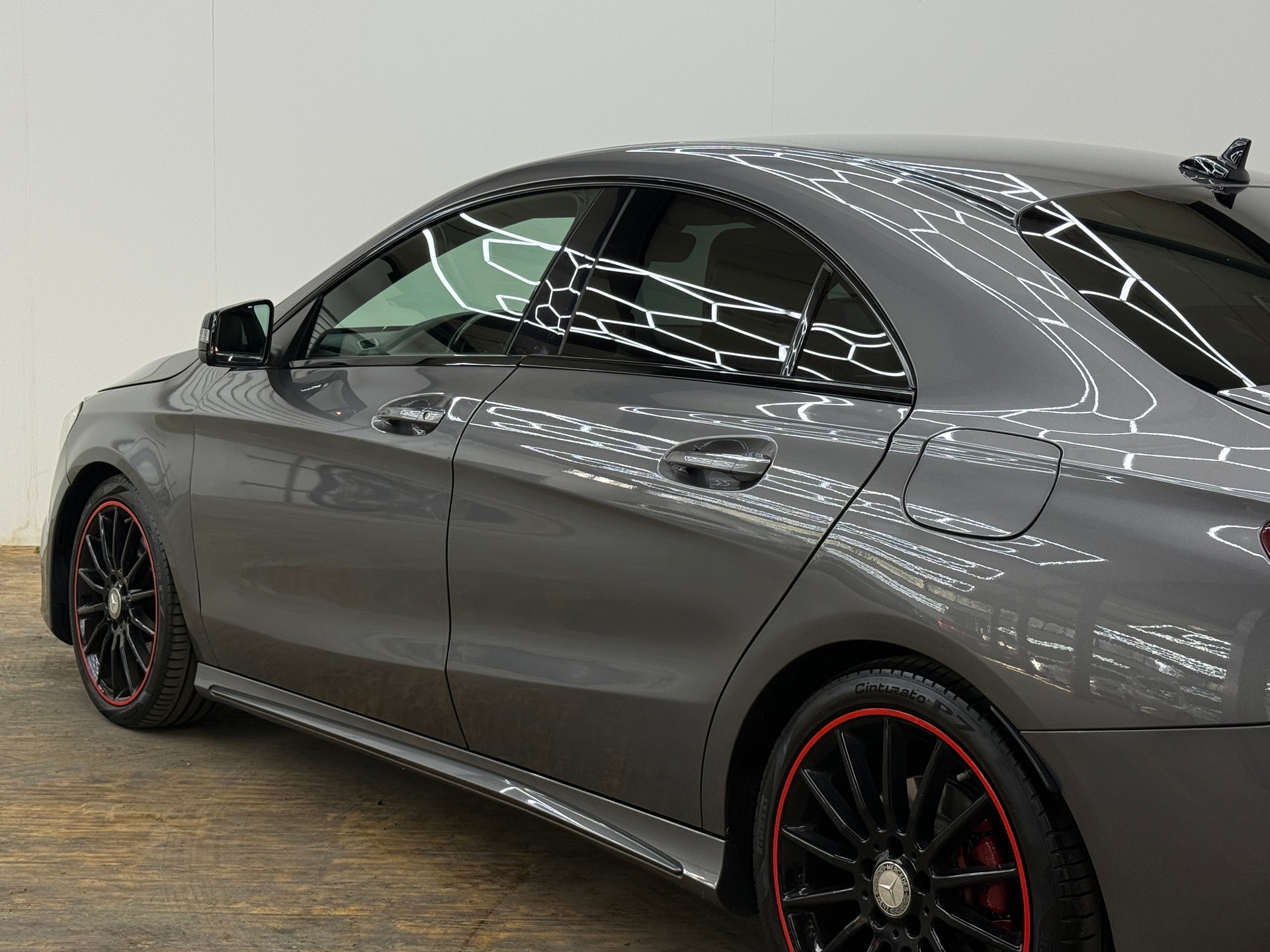 MERCEDES-BENZ CLA 250 AMG Line Sport 4Matic 7G-DCT-image-7