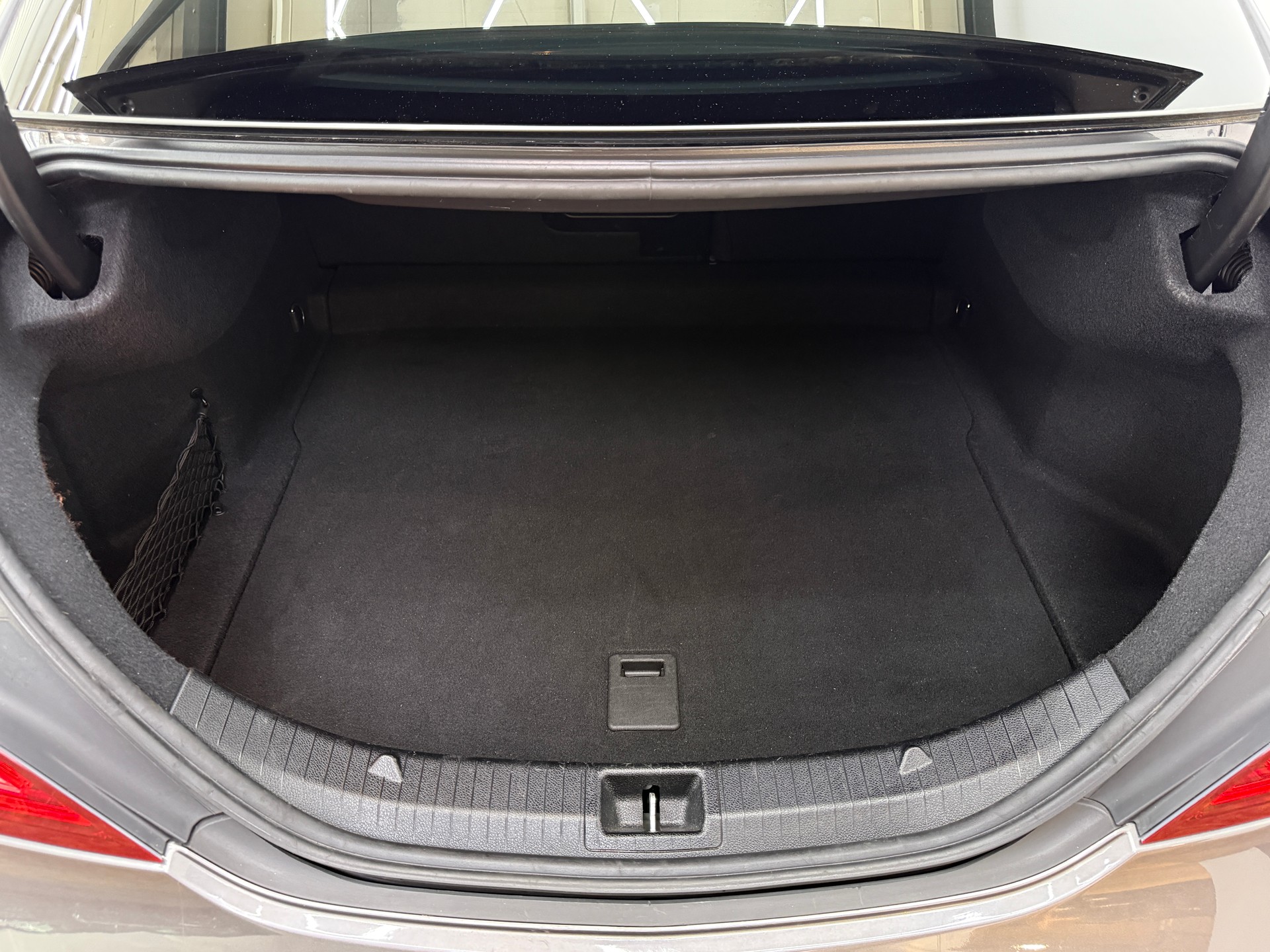 MERCEDES-BENZ CLA 250 AMG Line Sport 4Matic 7G-DCT-image-24