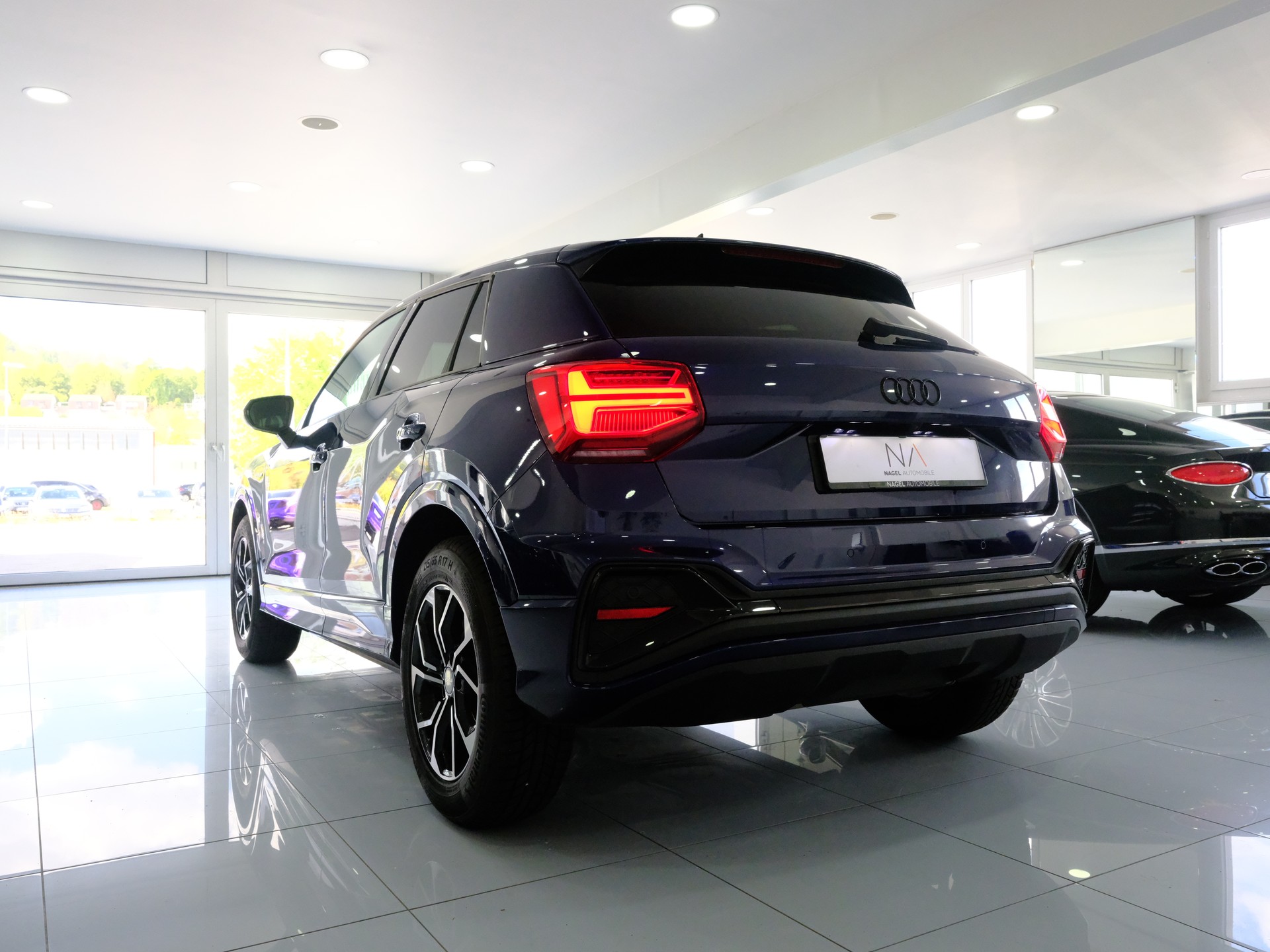 AUDI Q2 35 TFSI S line S-tronic-image-4