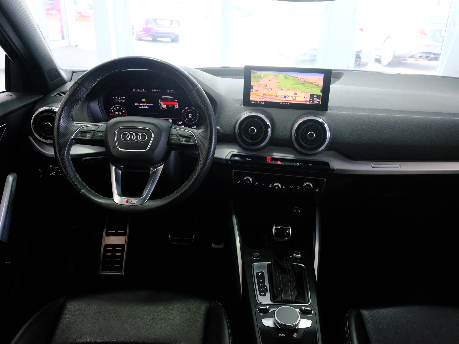 AUDI Q2 35 TFSI S line S-tronic-image-12