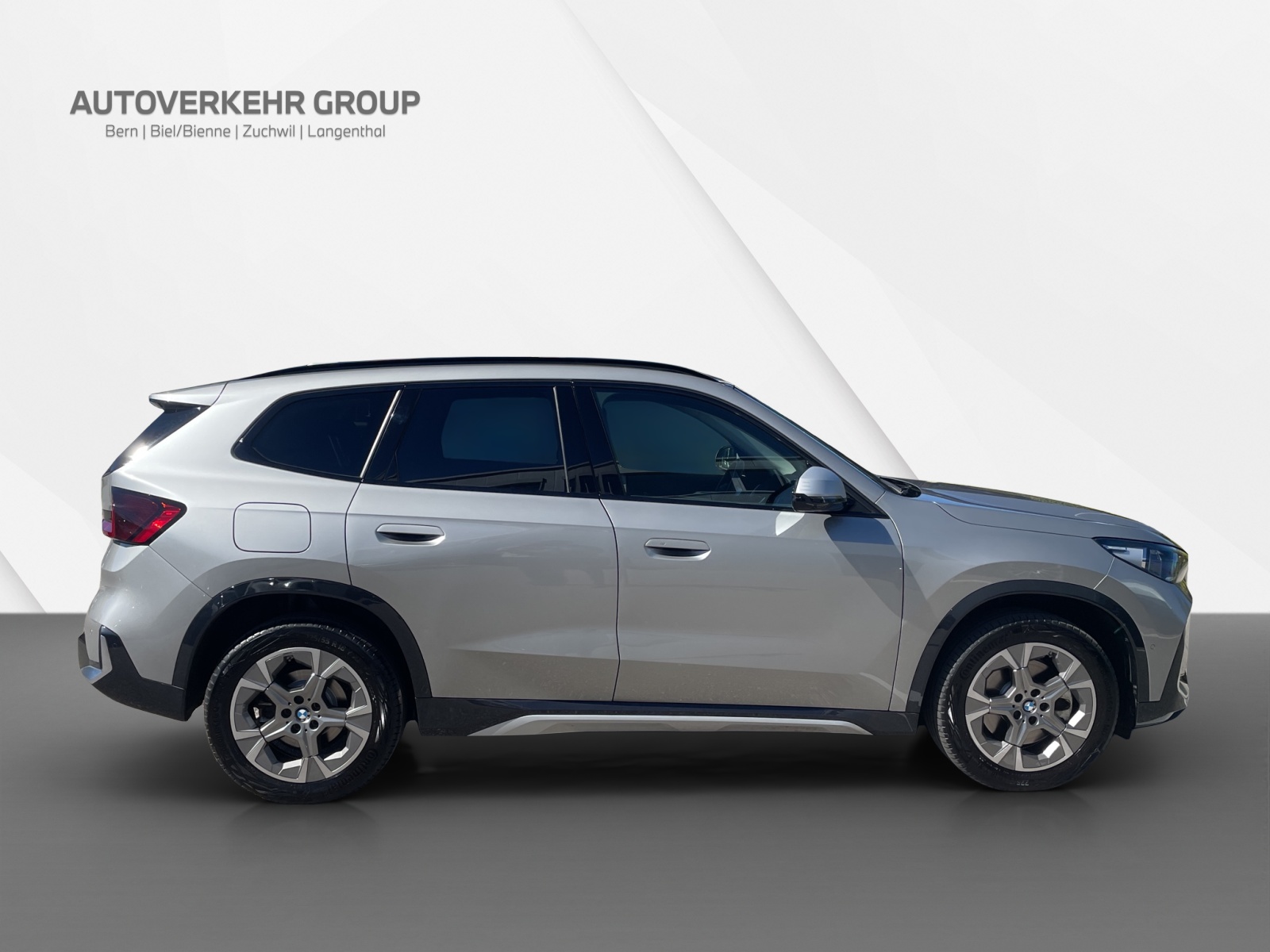 BMW X1 xDrive 23d 48V xLine-image-6
